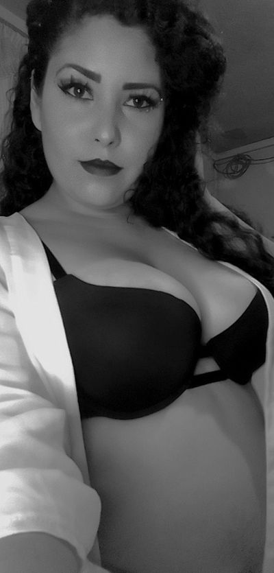 daniela.93 thumbnail
