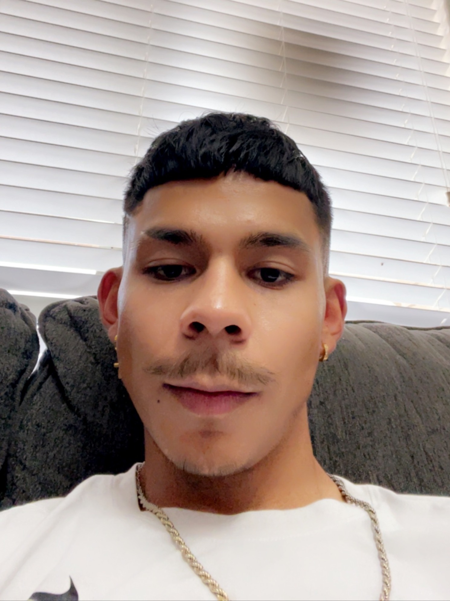 azlatinboy01 profile