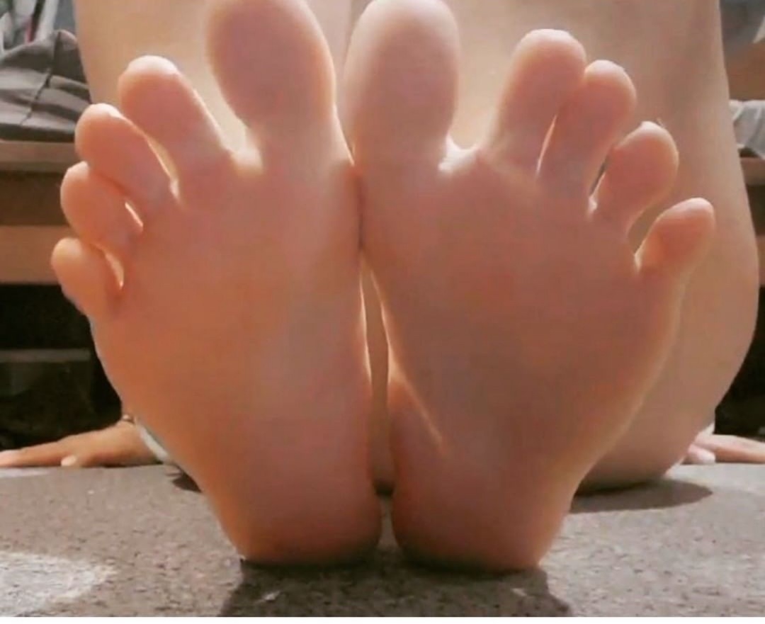 feetfann8 profile