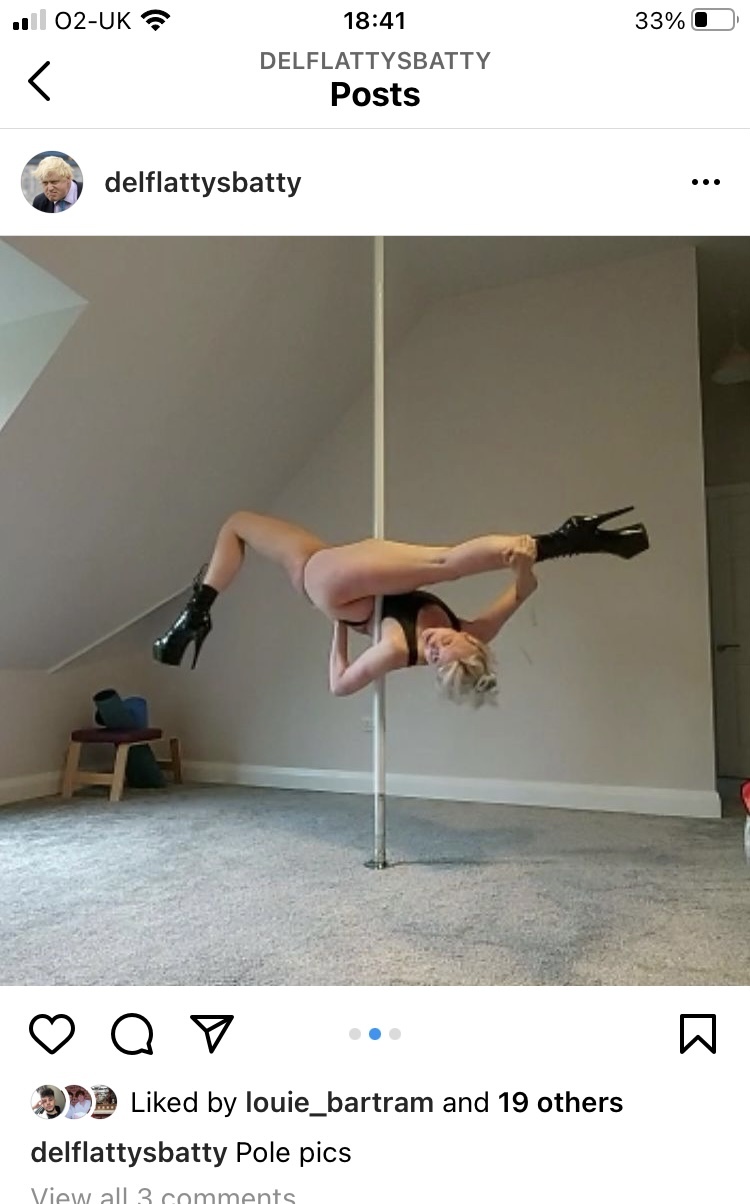 lola_on_pole thumbnail