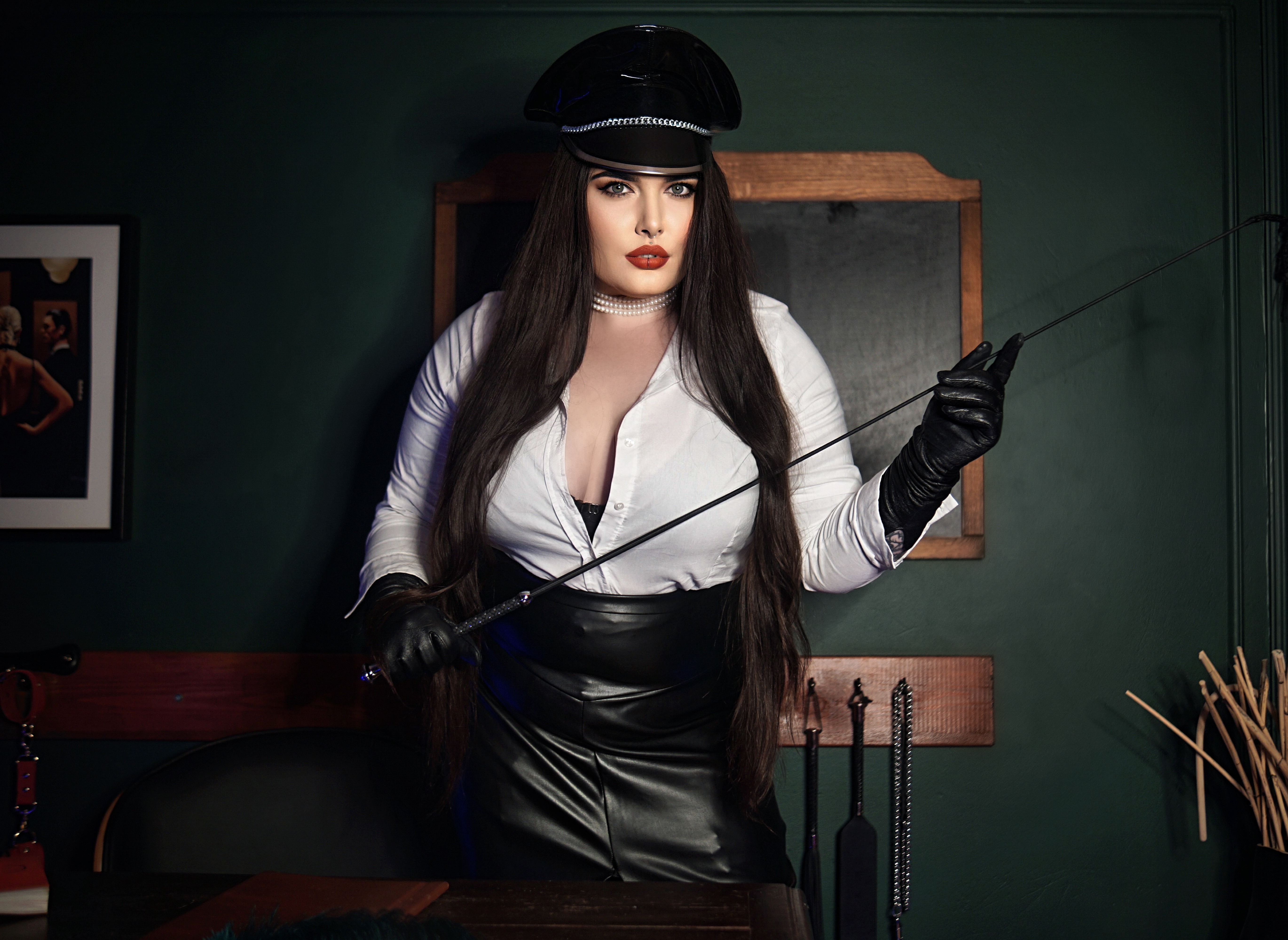 Mistress Karino Free Account profile