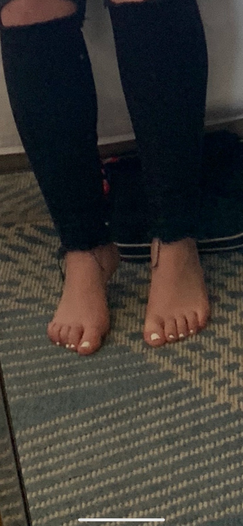 Beautiful feet profile