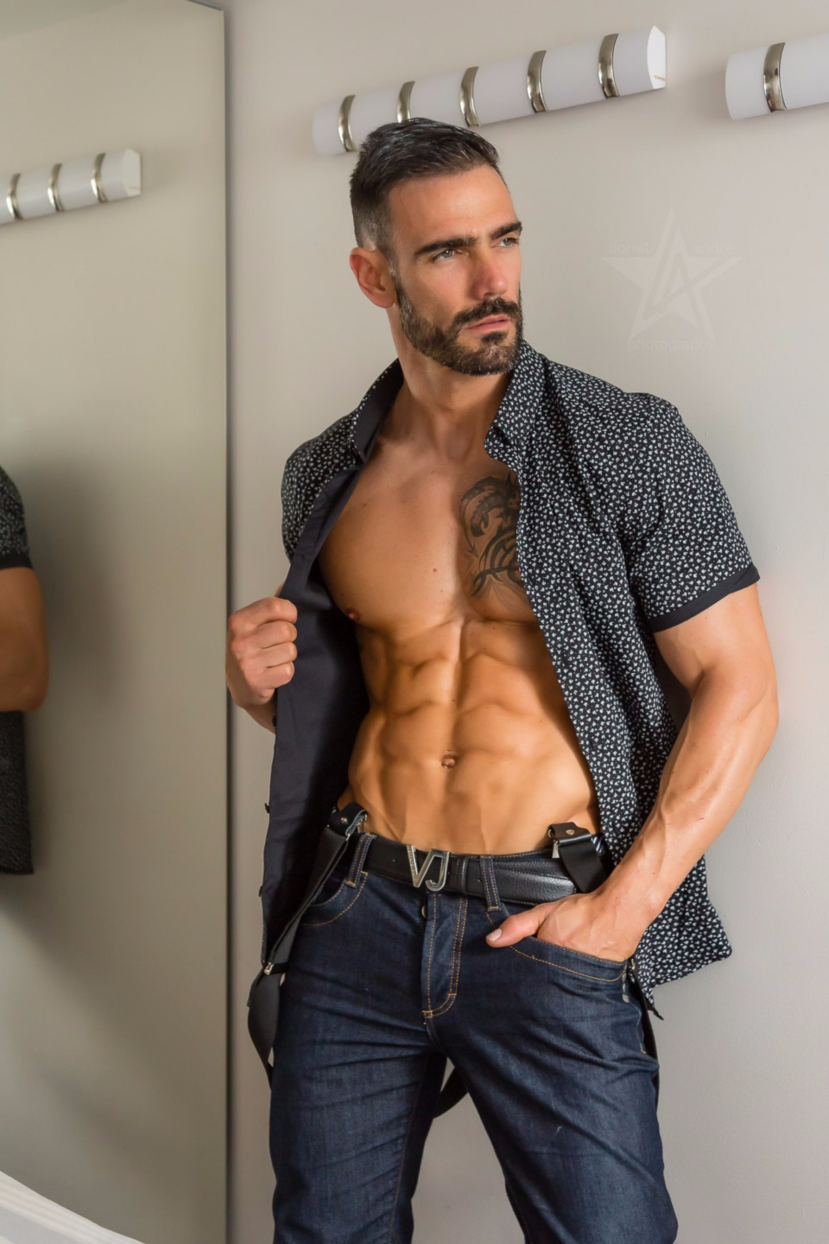 Jess Vill profile