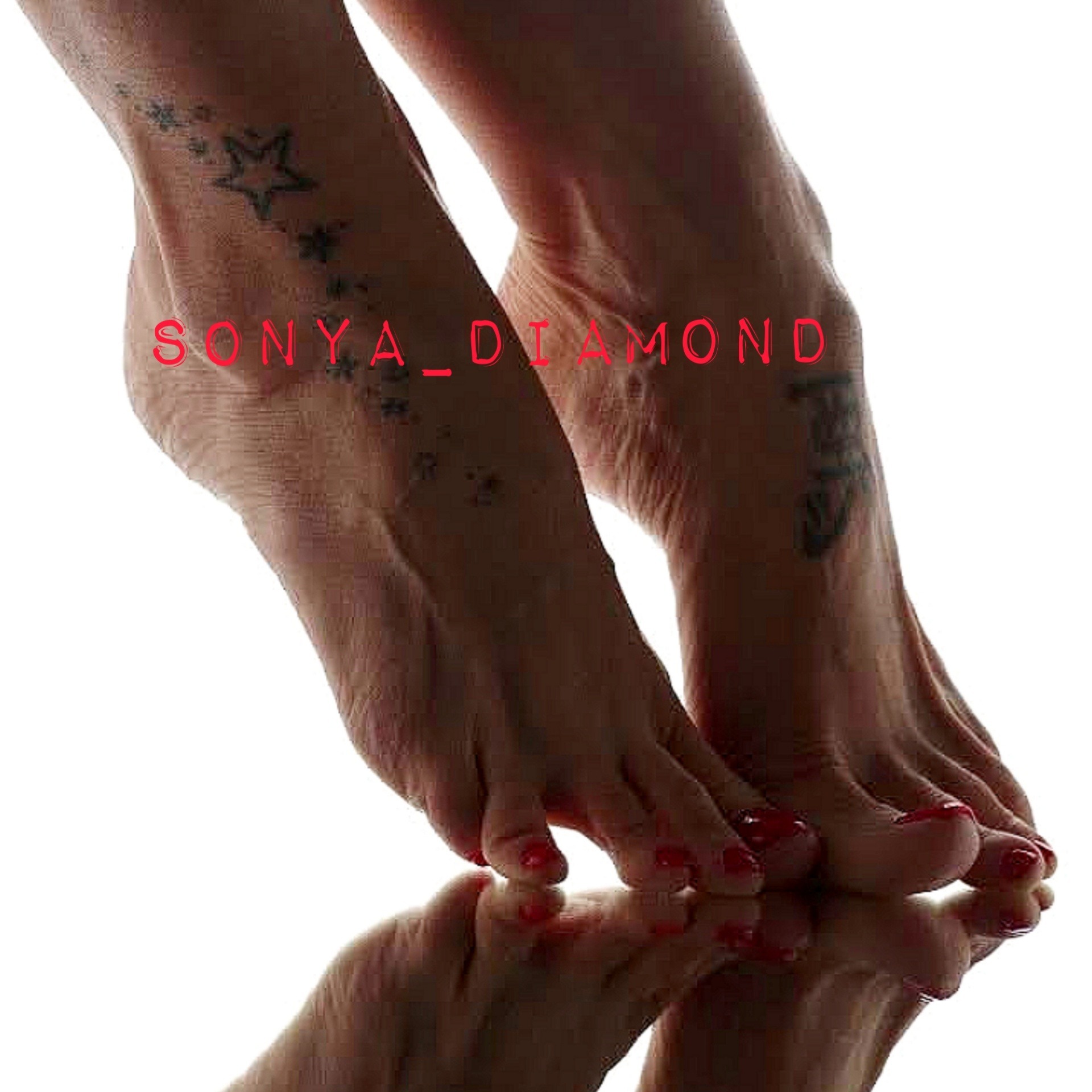 Divina Sonya_Diamond alias Santini profile