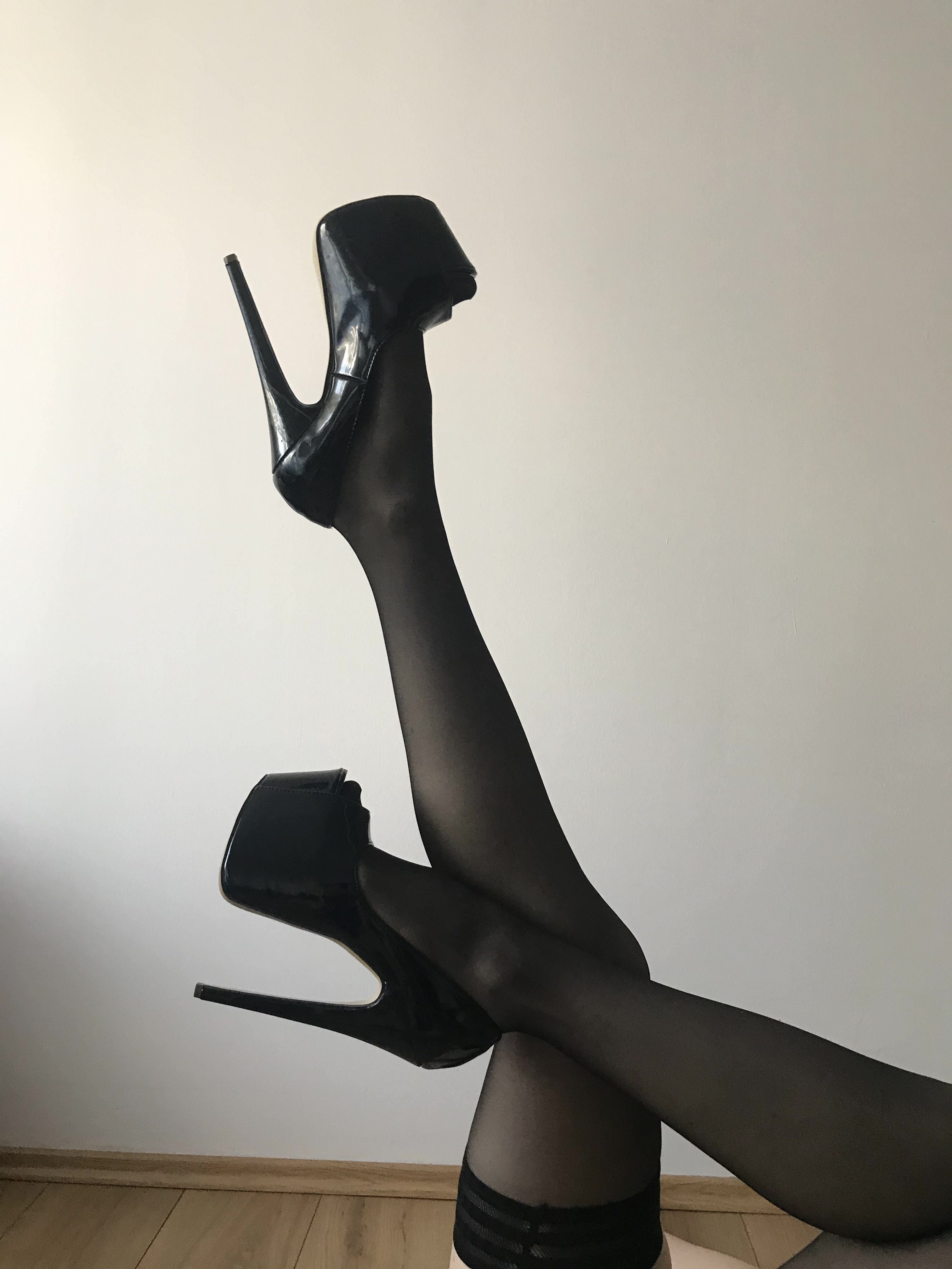 preciousfootprincess profile