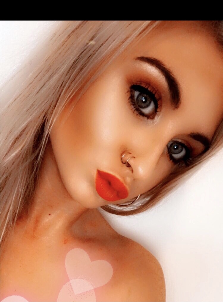 Lani_Lou_x profile