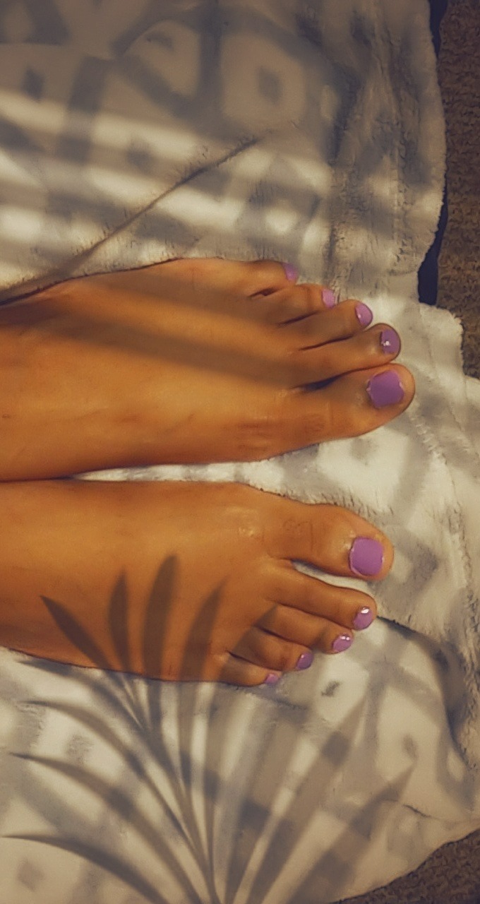 @ROSELADYFEET$$ profile