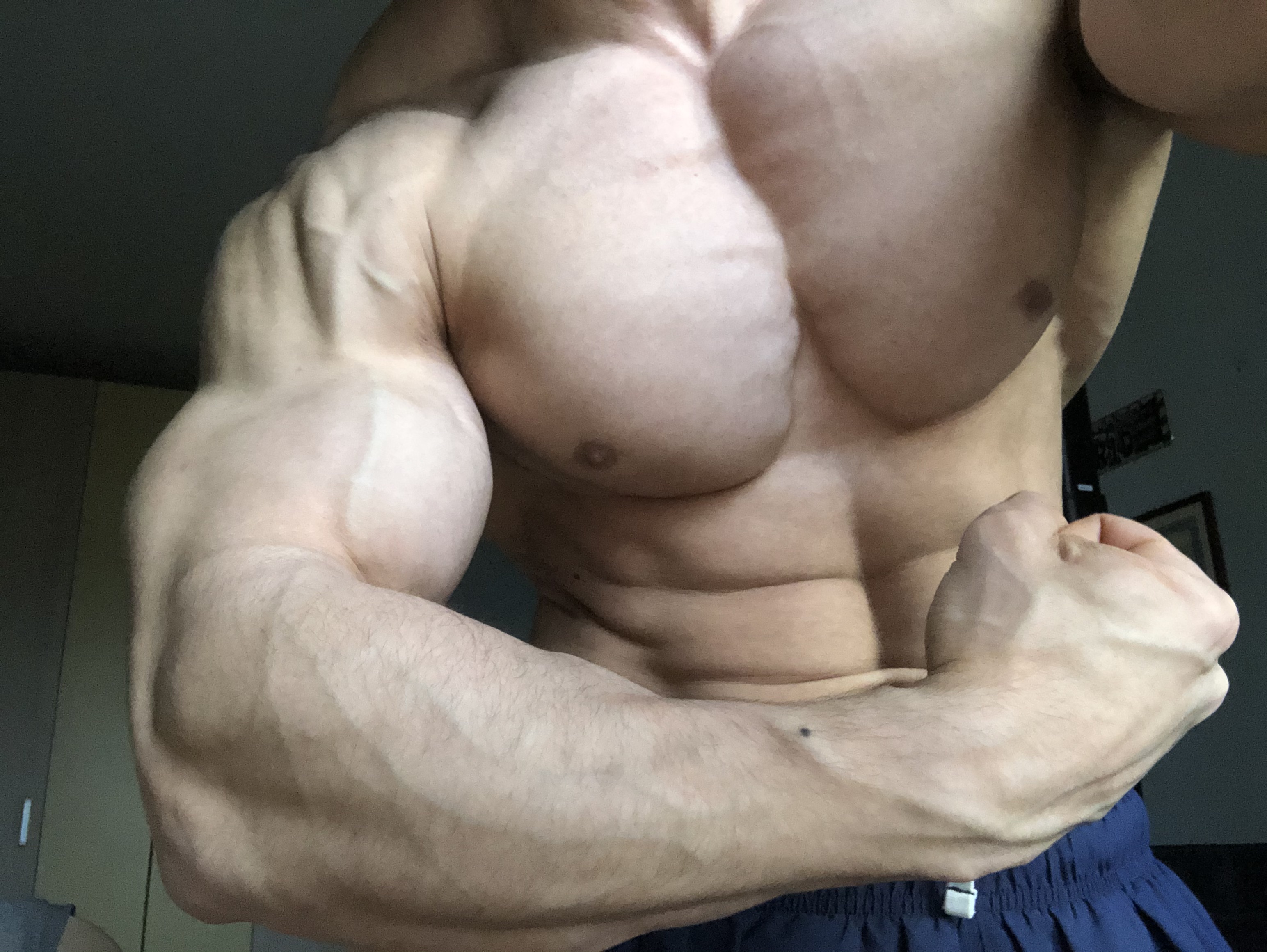 muscleboybg thumbnail