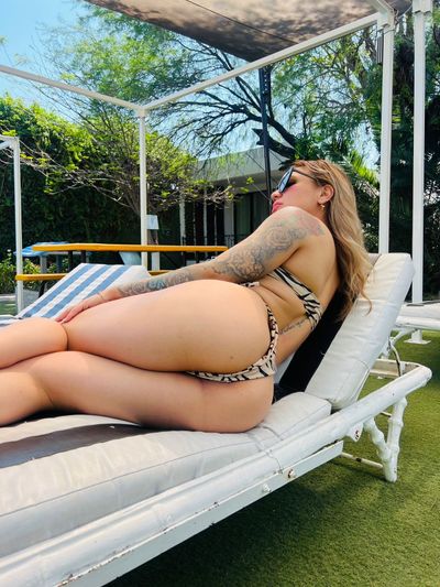 daniela.cg thumbnail