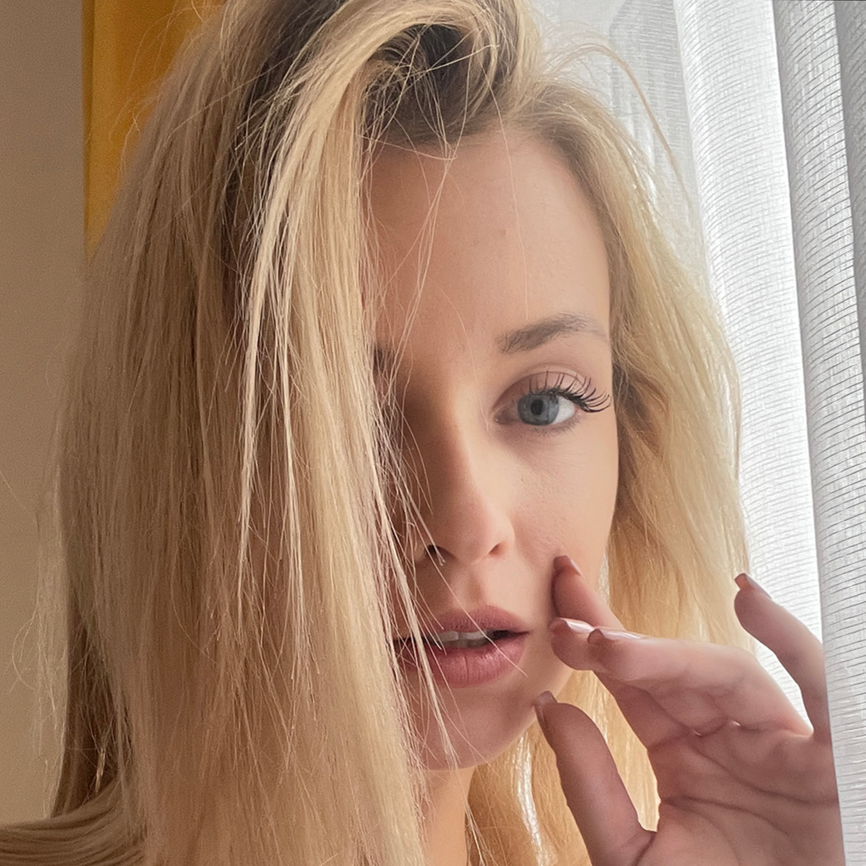 blueeyesblonde18 profile