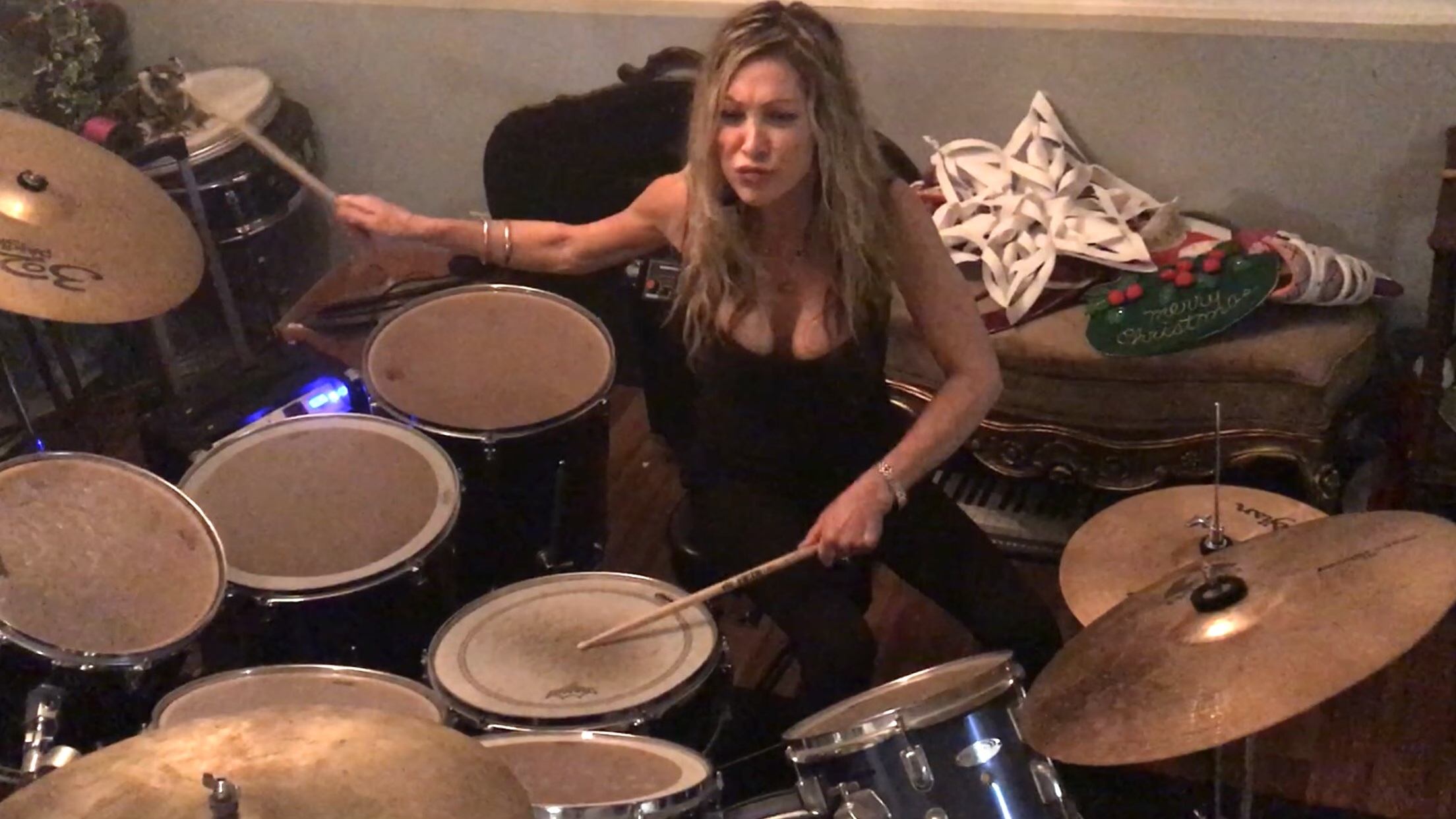 sexydrummergirl thumbnail