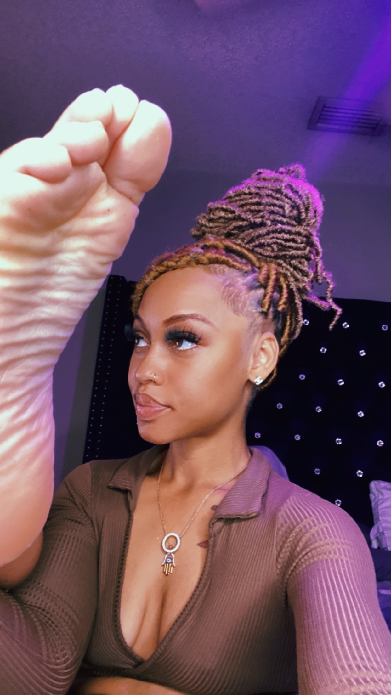 iamqueenn.goddessfeet profile