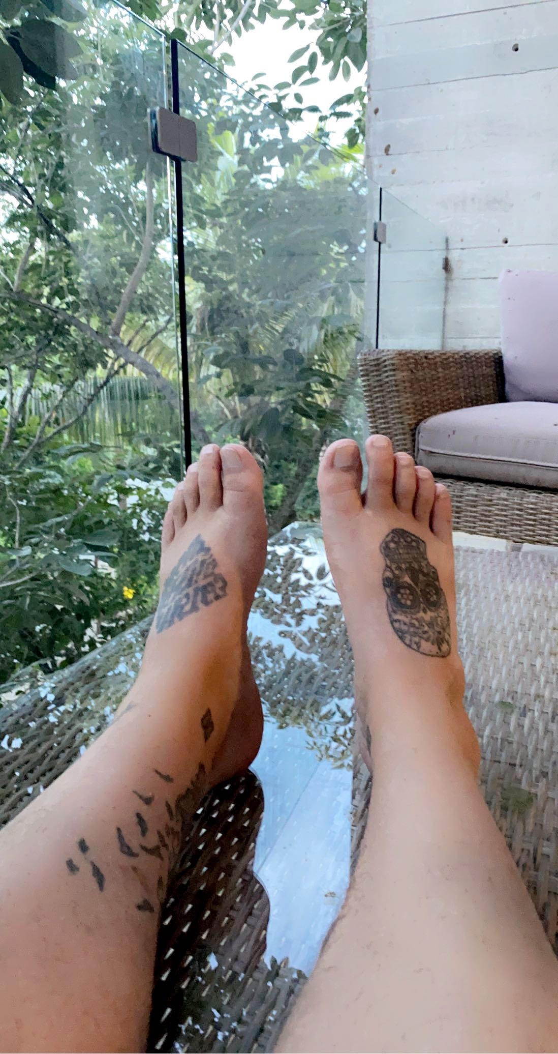 tattoedfeet111 thumbnail