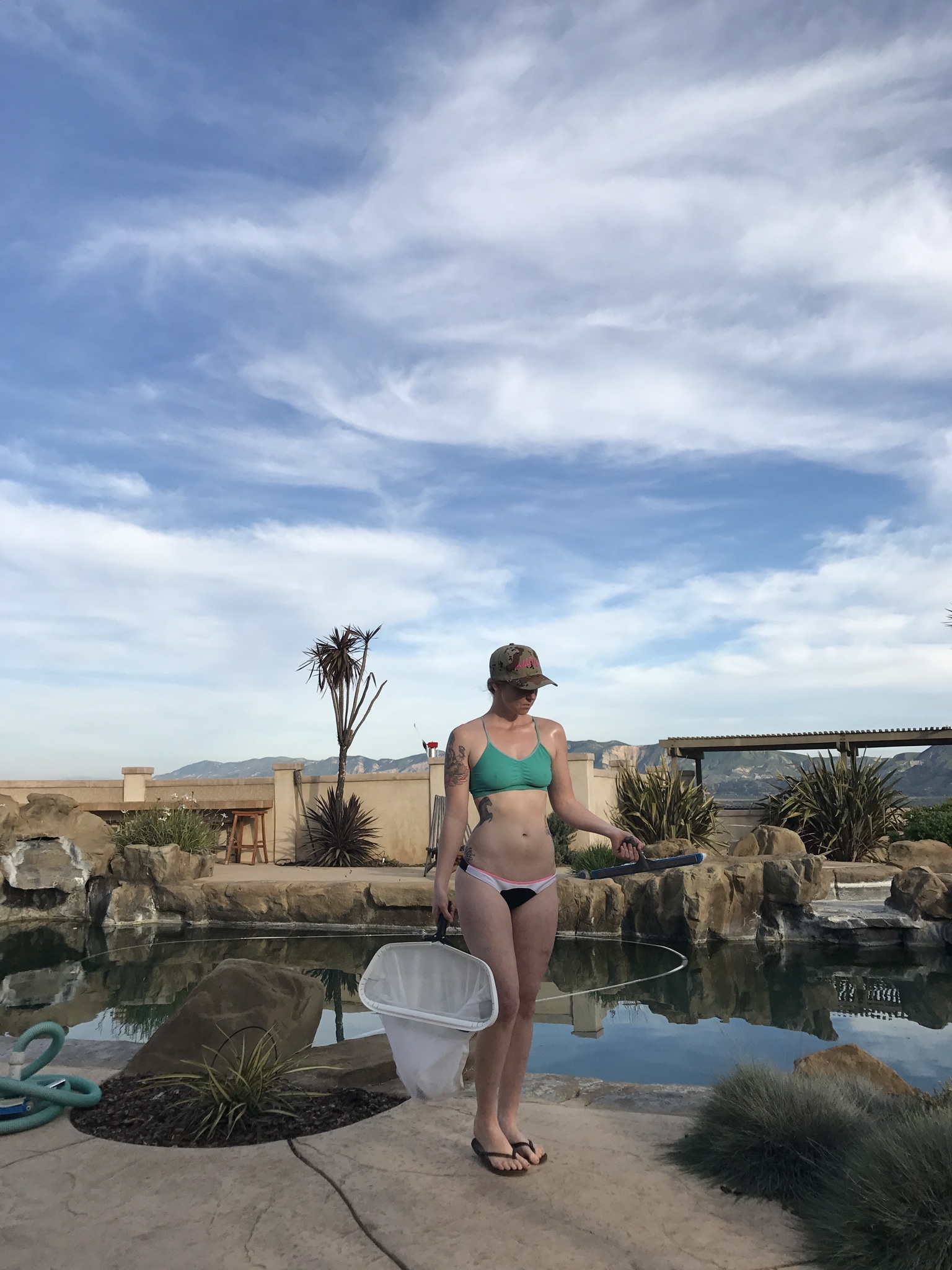 thehotpoolgirl thumbnail