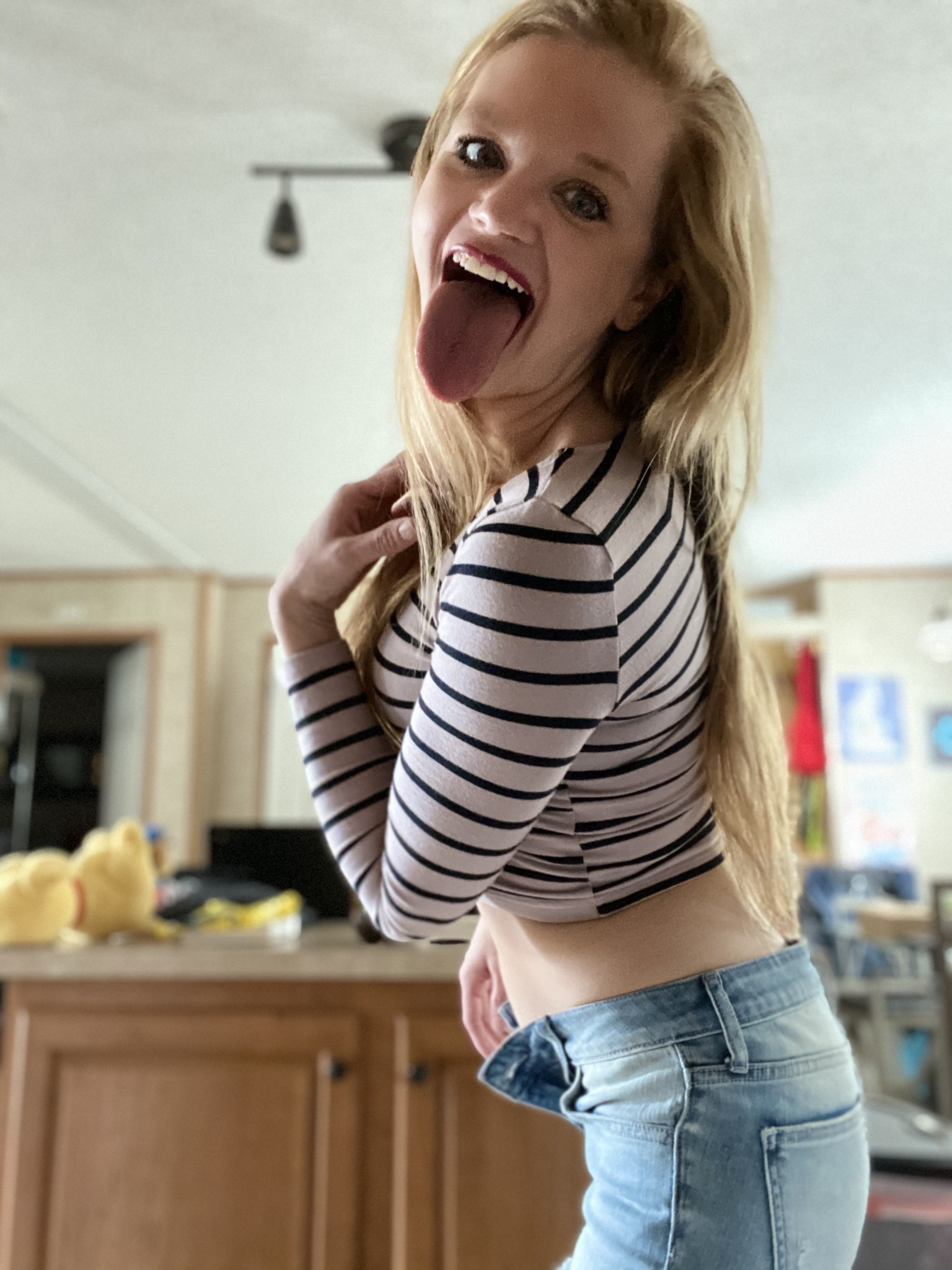 longtonguekate profile