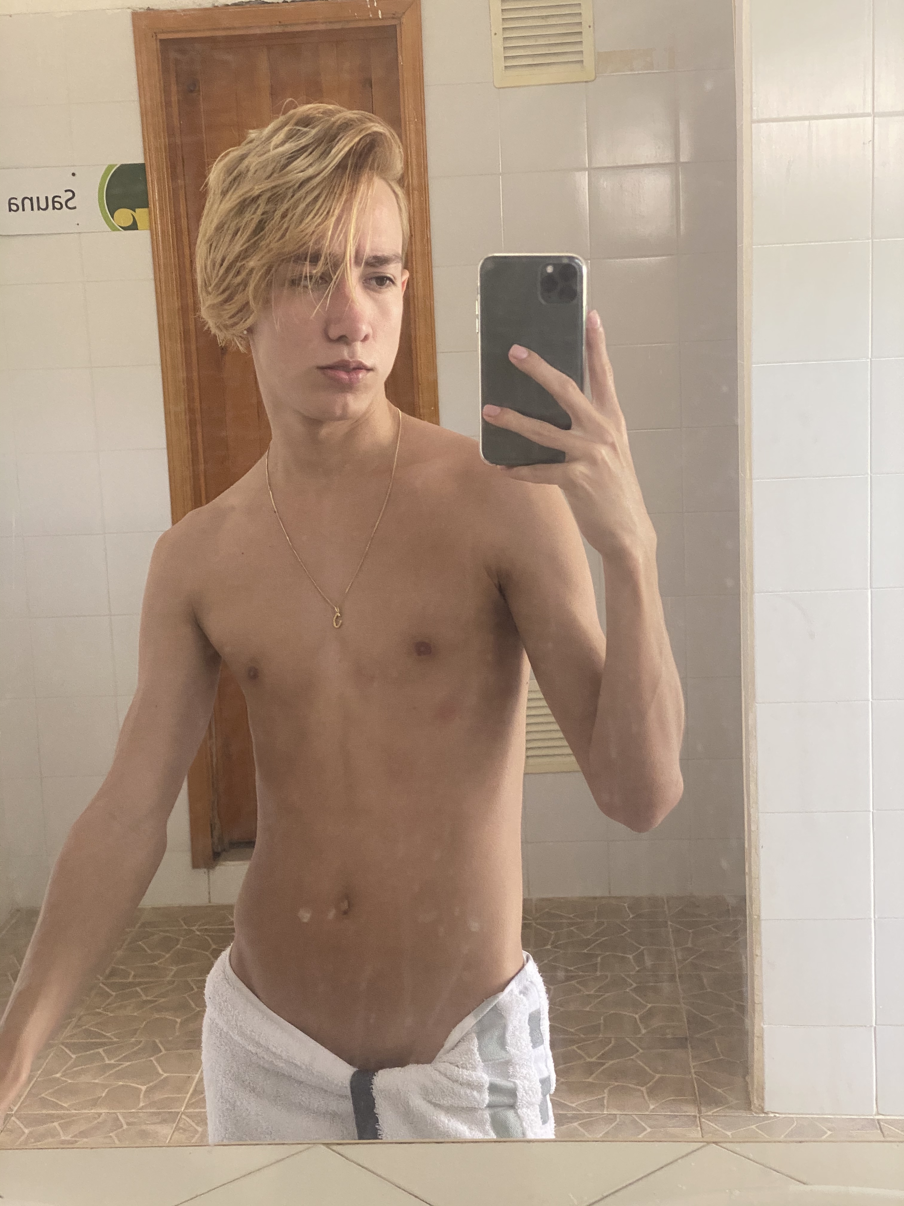 skinnytwink1 profile