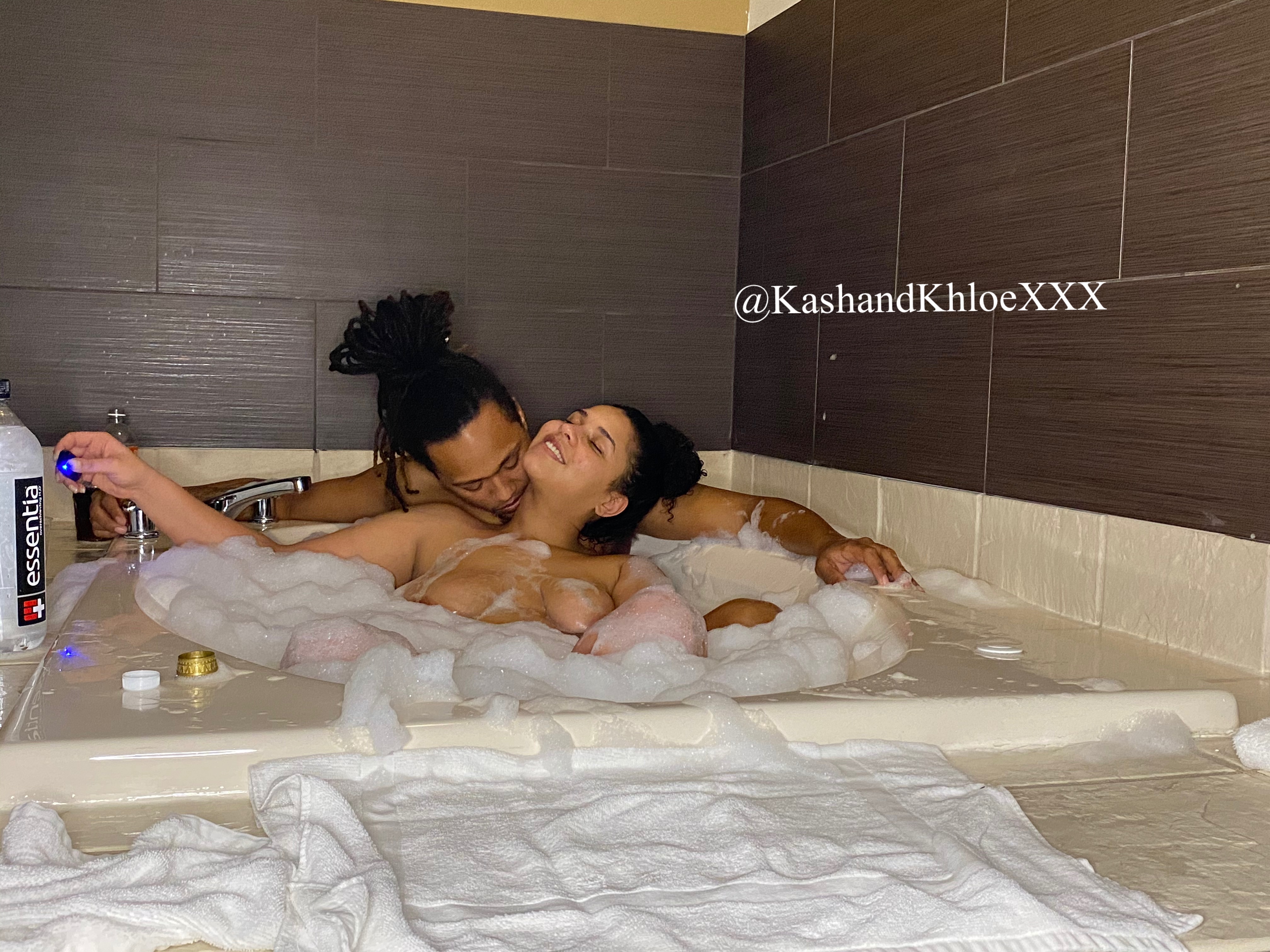 kashandkhloexxxcover