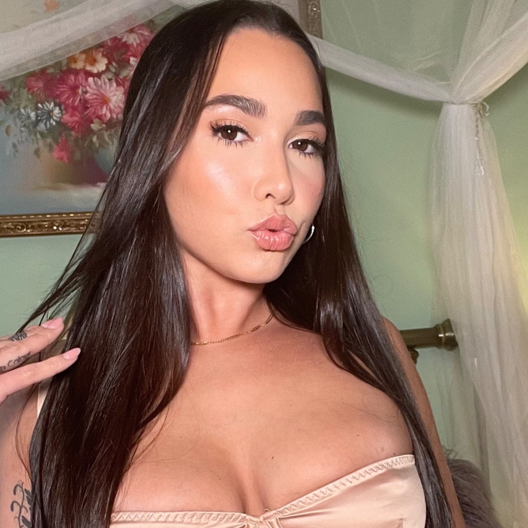 Karlee Grey (FREE) profile