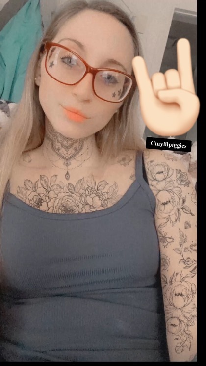 cmylilpiggies profile