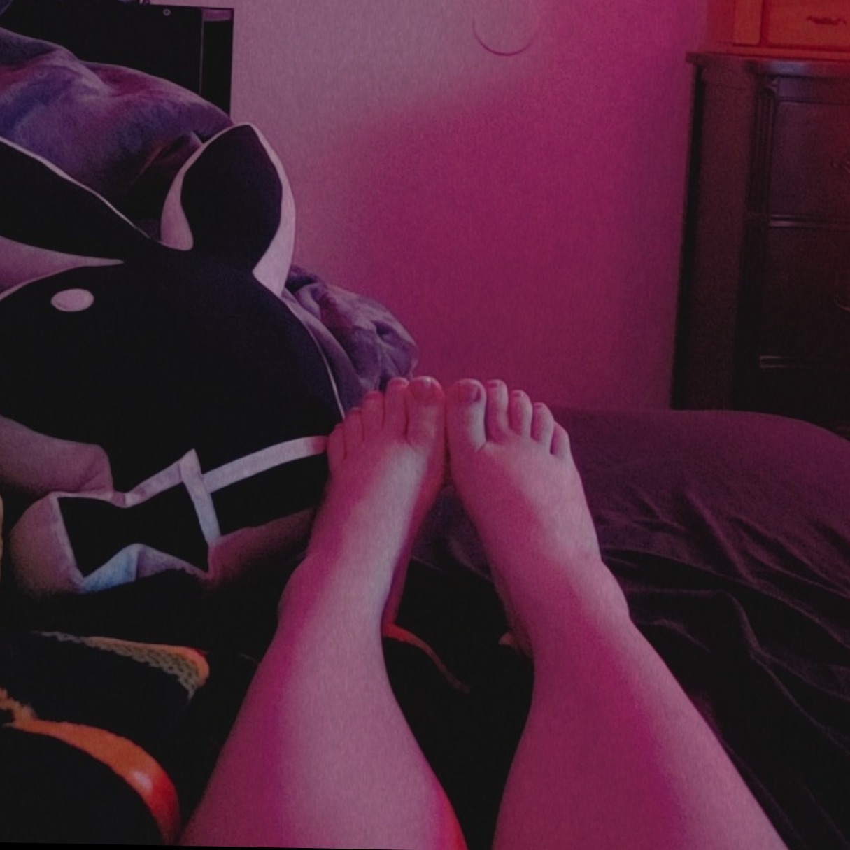 cutefeet_420000 thumbnail