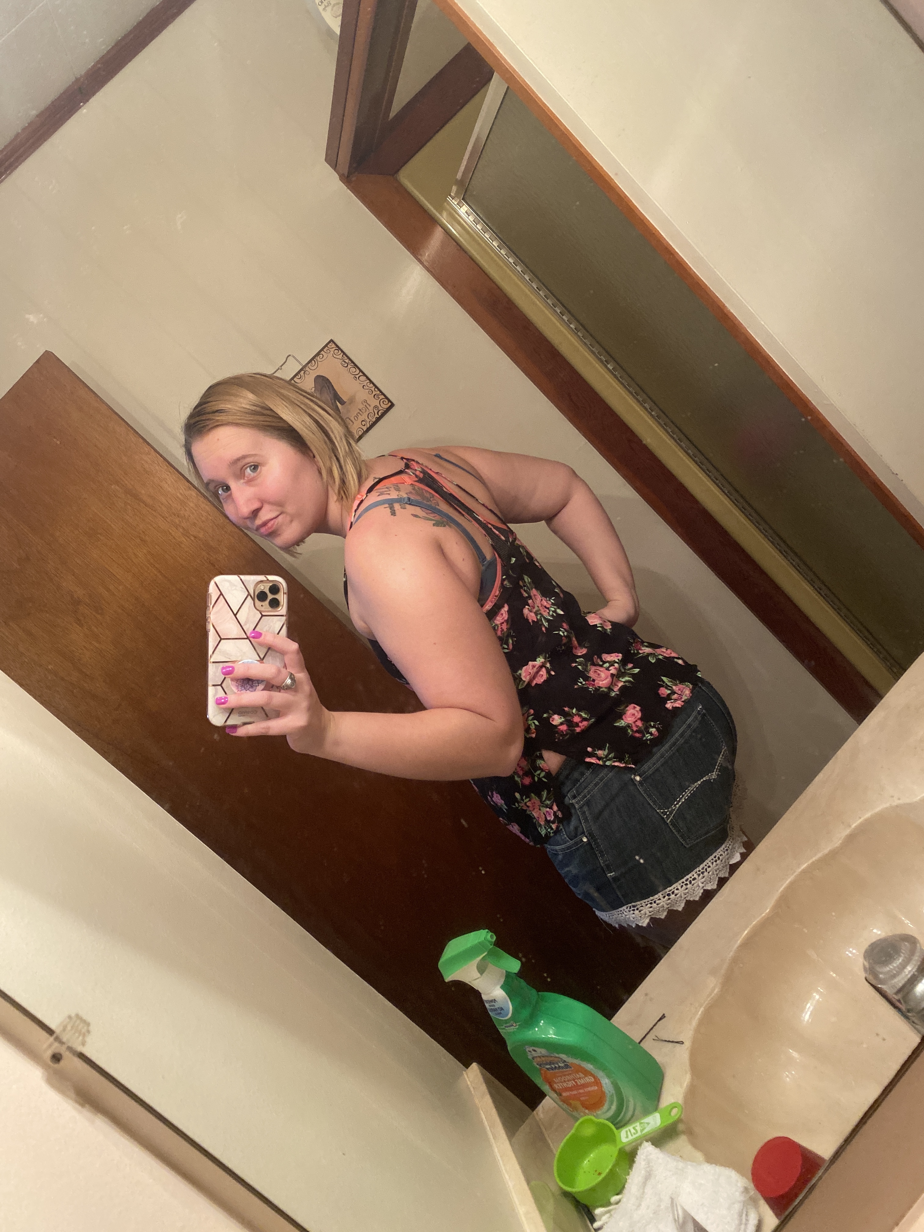 flrtygurl23 profile