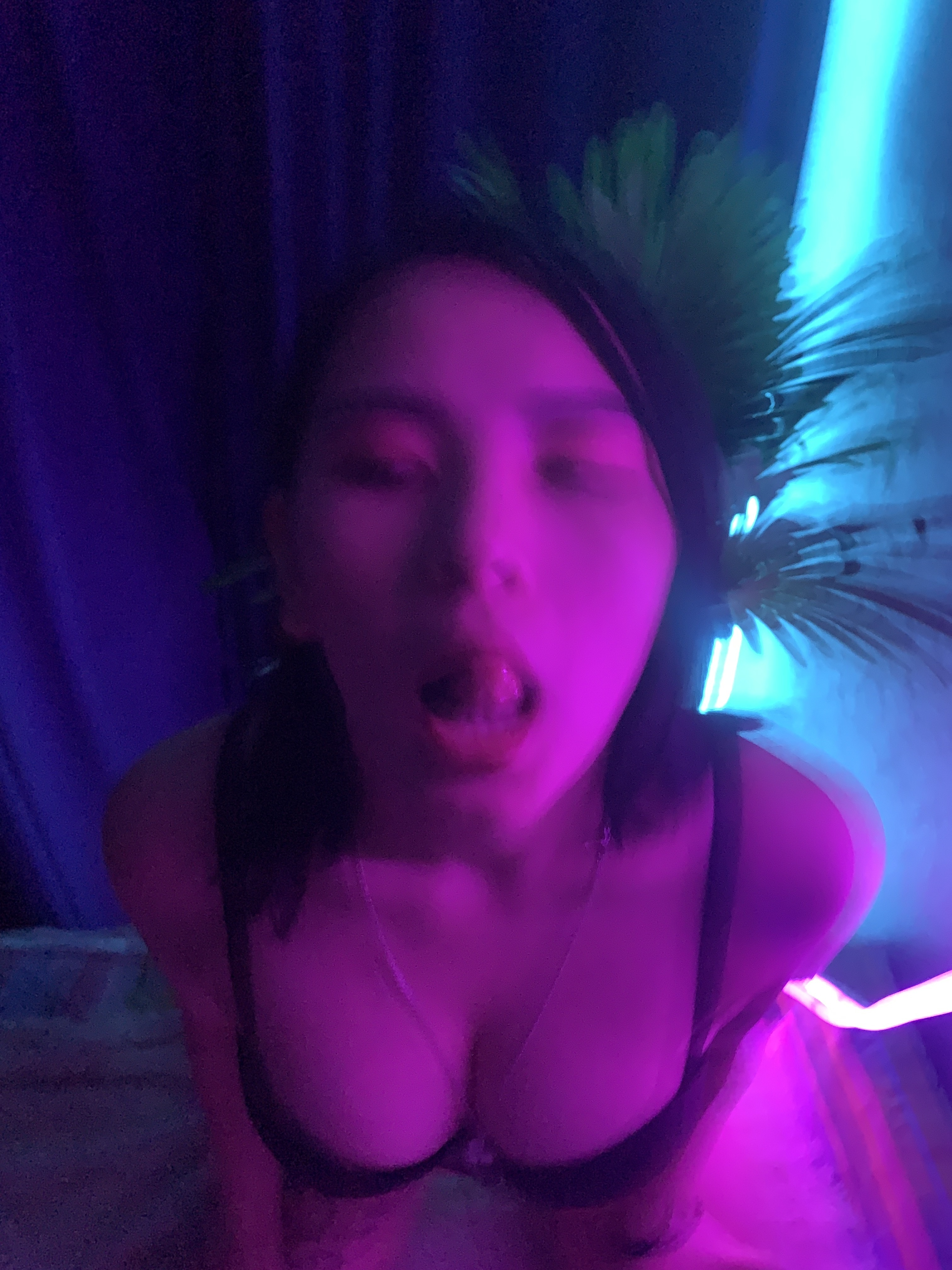 sexy girl thumbnail