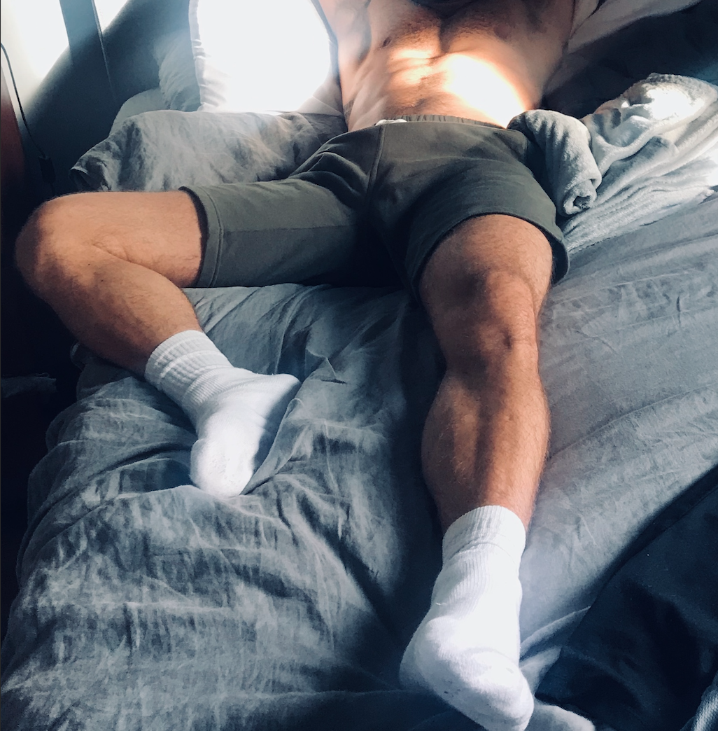 BIG MANLY LEGS! profile