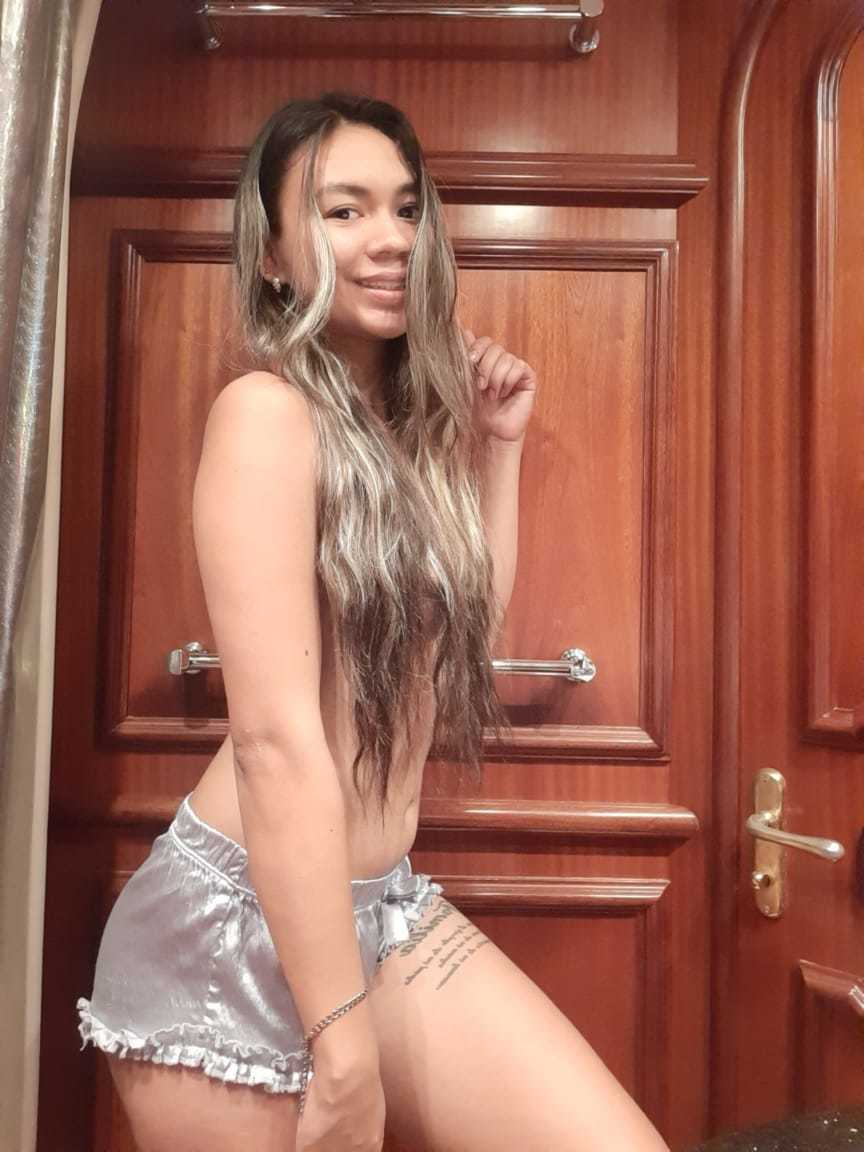 Daddy's Latina 19 profile