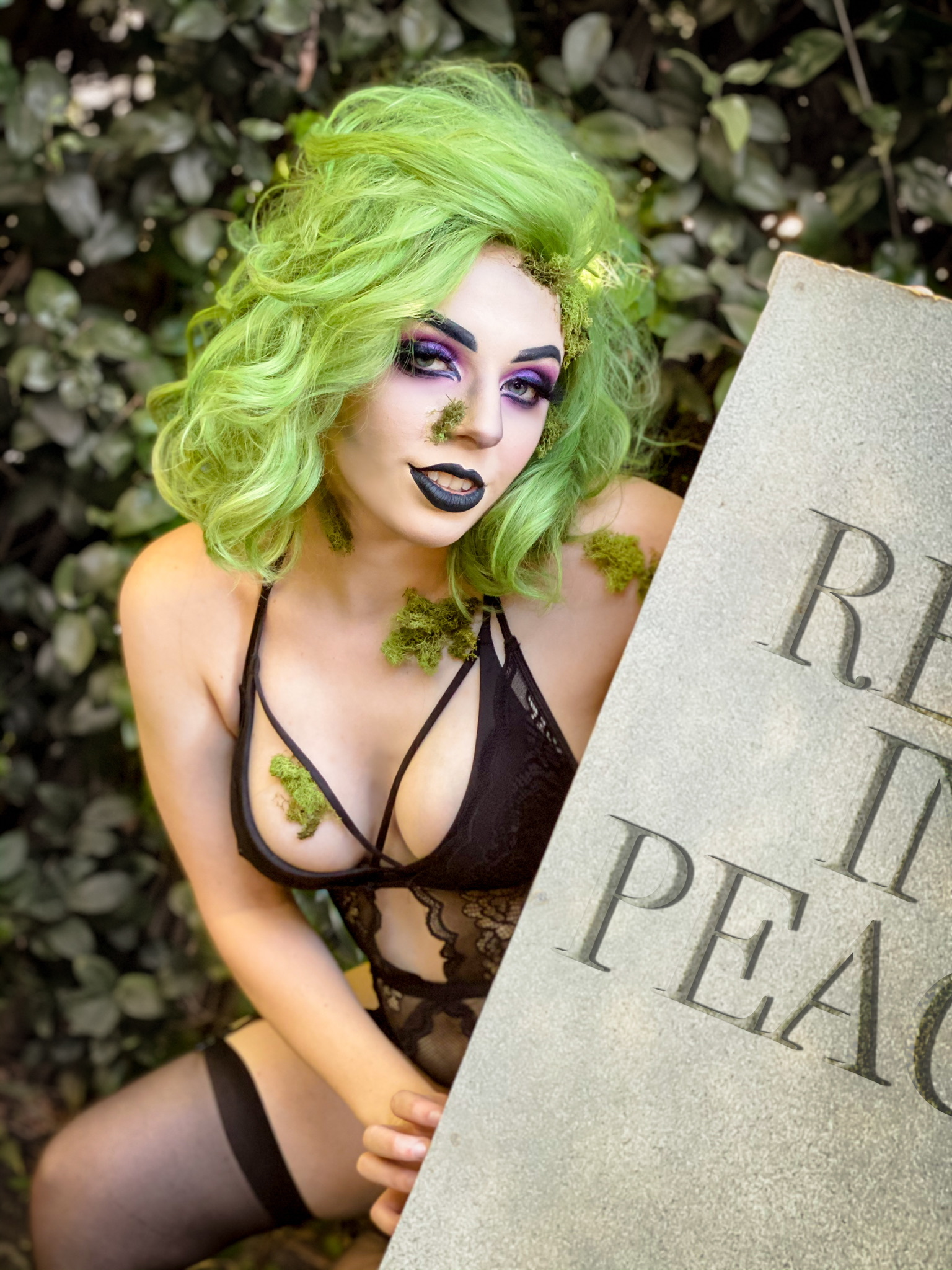 roseygcosplay1 thumbnail