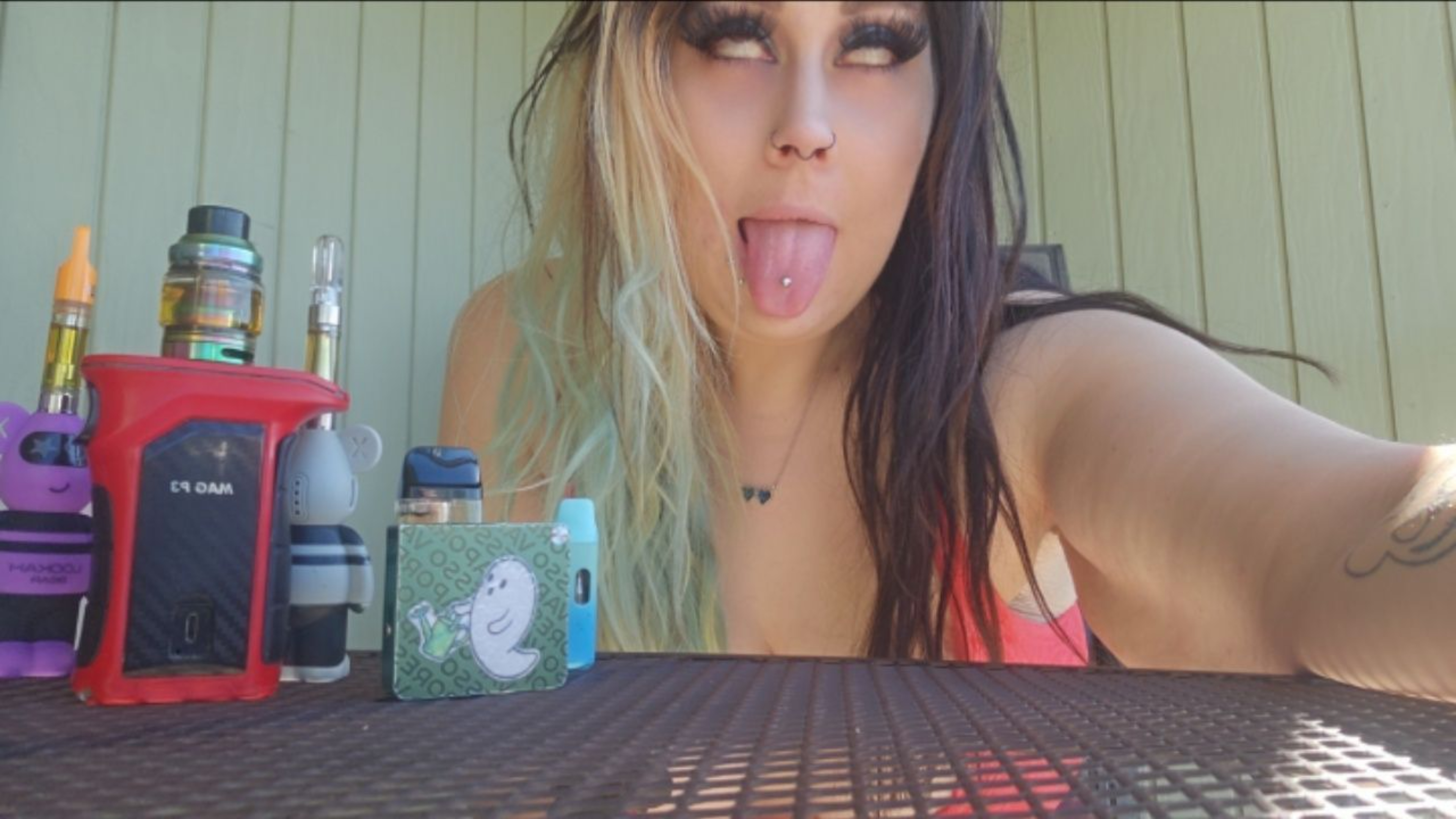 ivyinsidiouss thumbnail