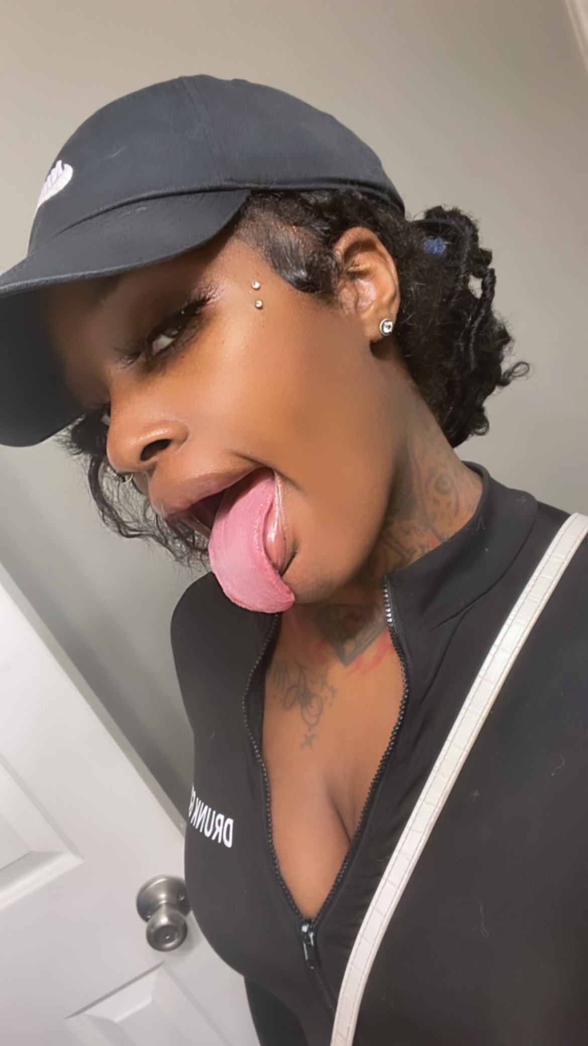 kandi_milan profile