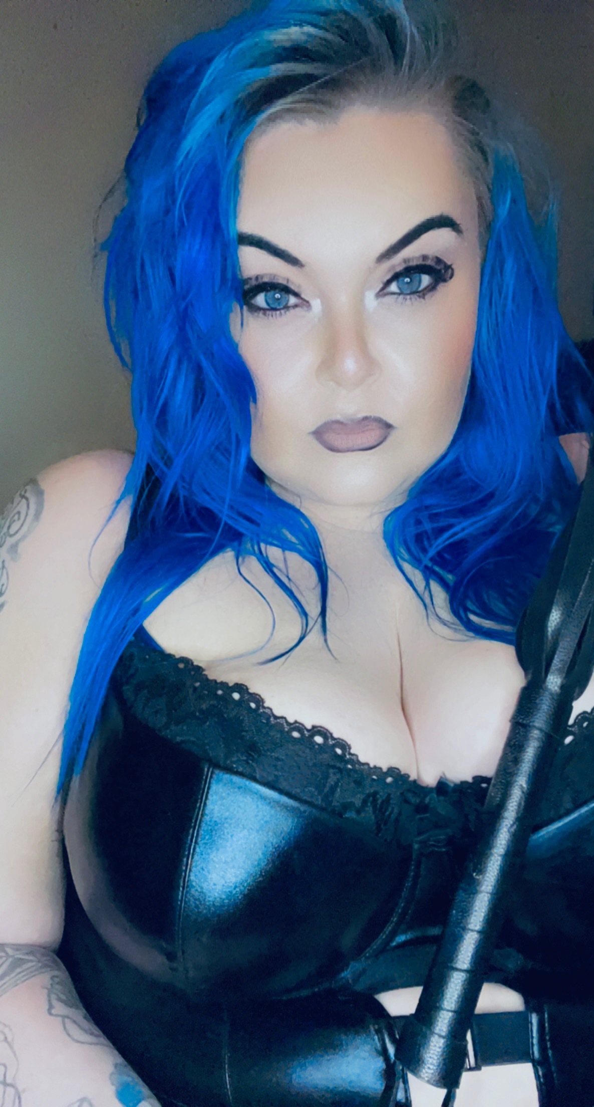 Miss curvesxx profile