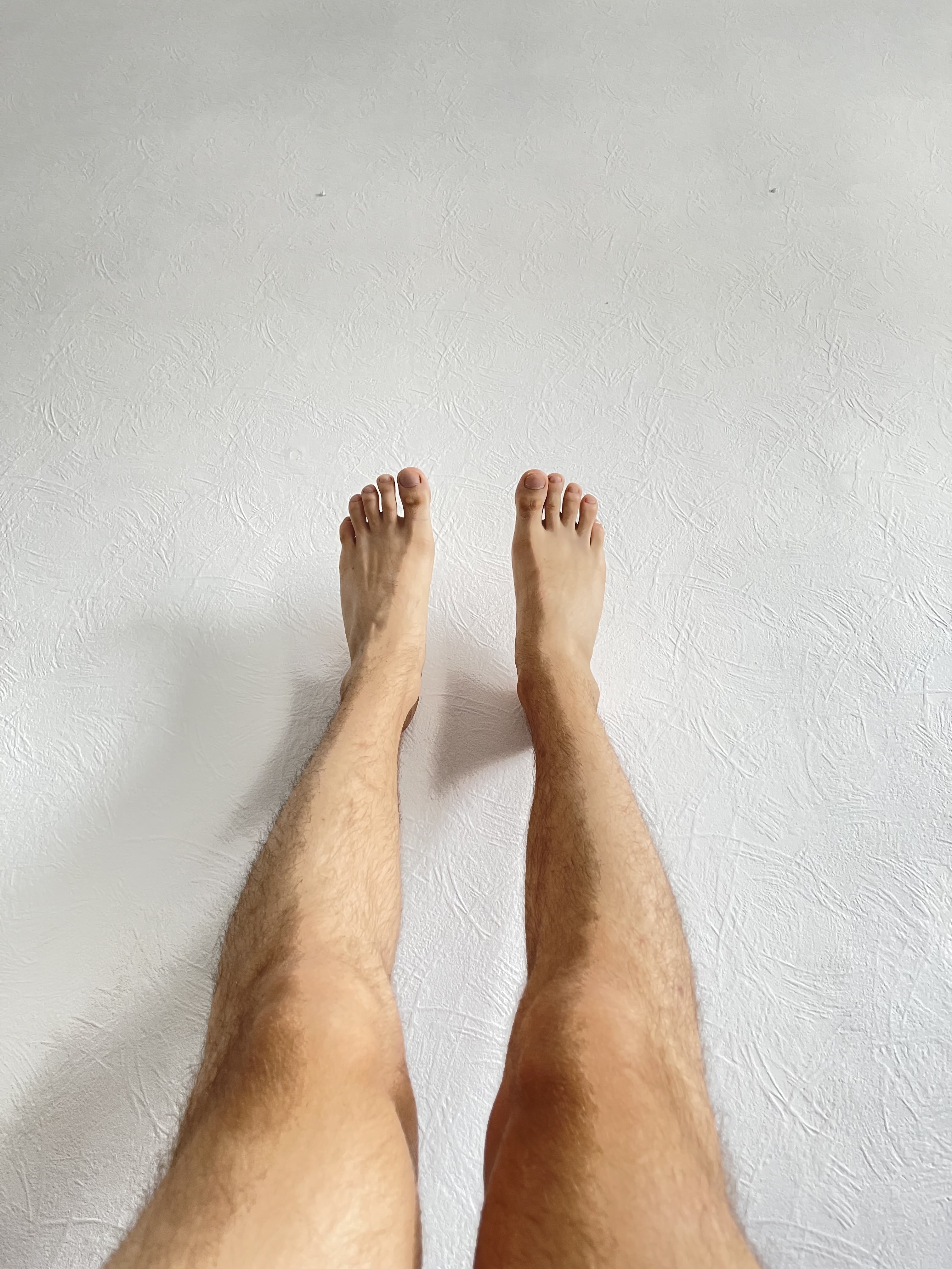 ukrainian_man_feet profile