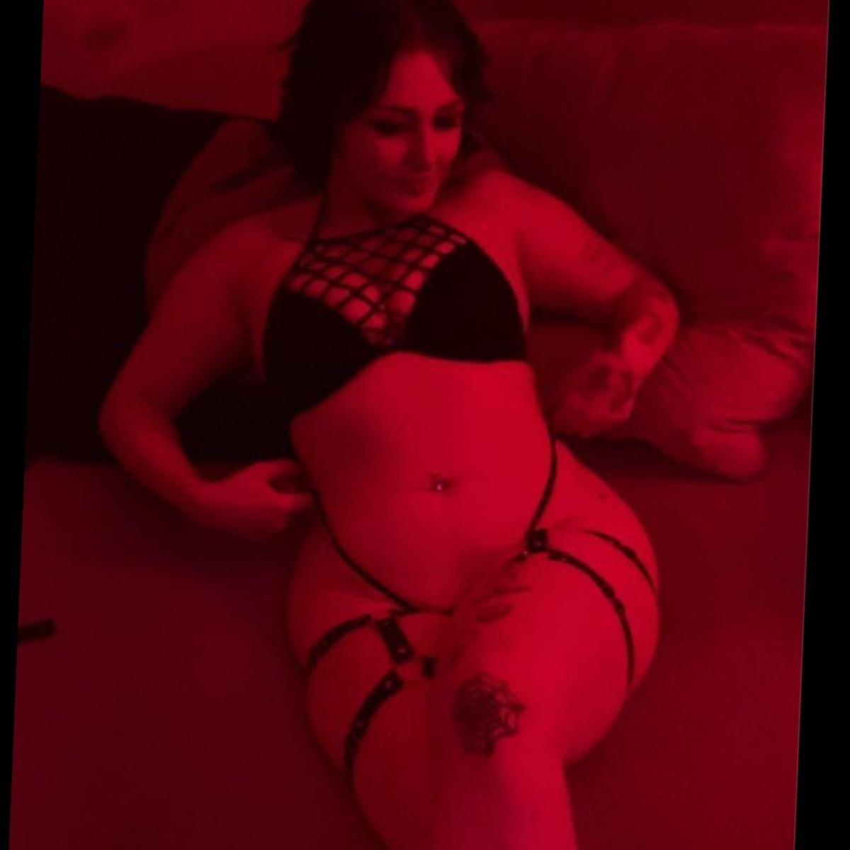 yourlilgothbitch69 profile