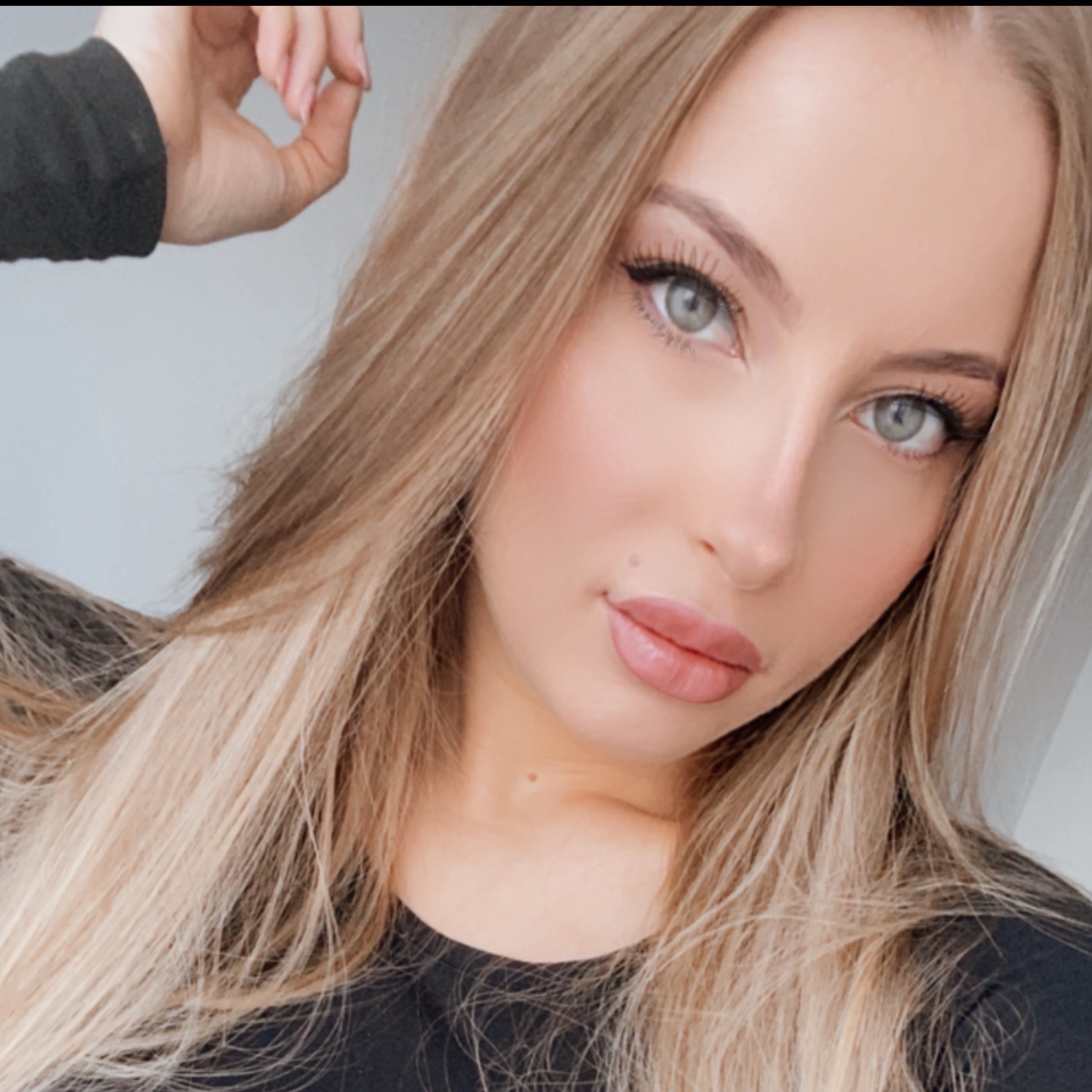 Andreea thumbnail