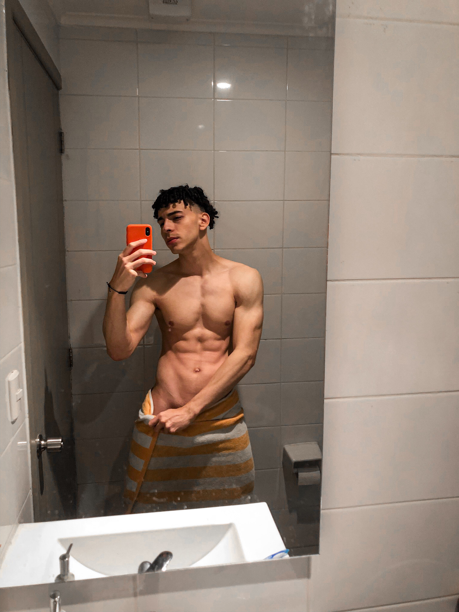 Luisfinol_ profile