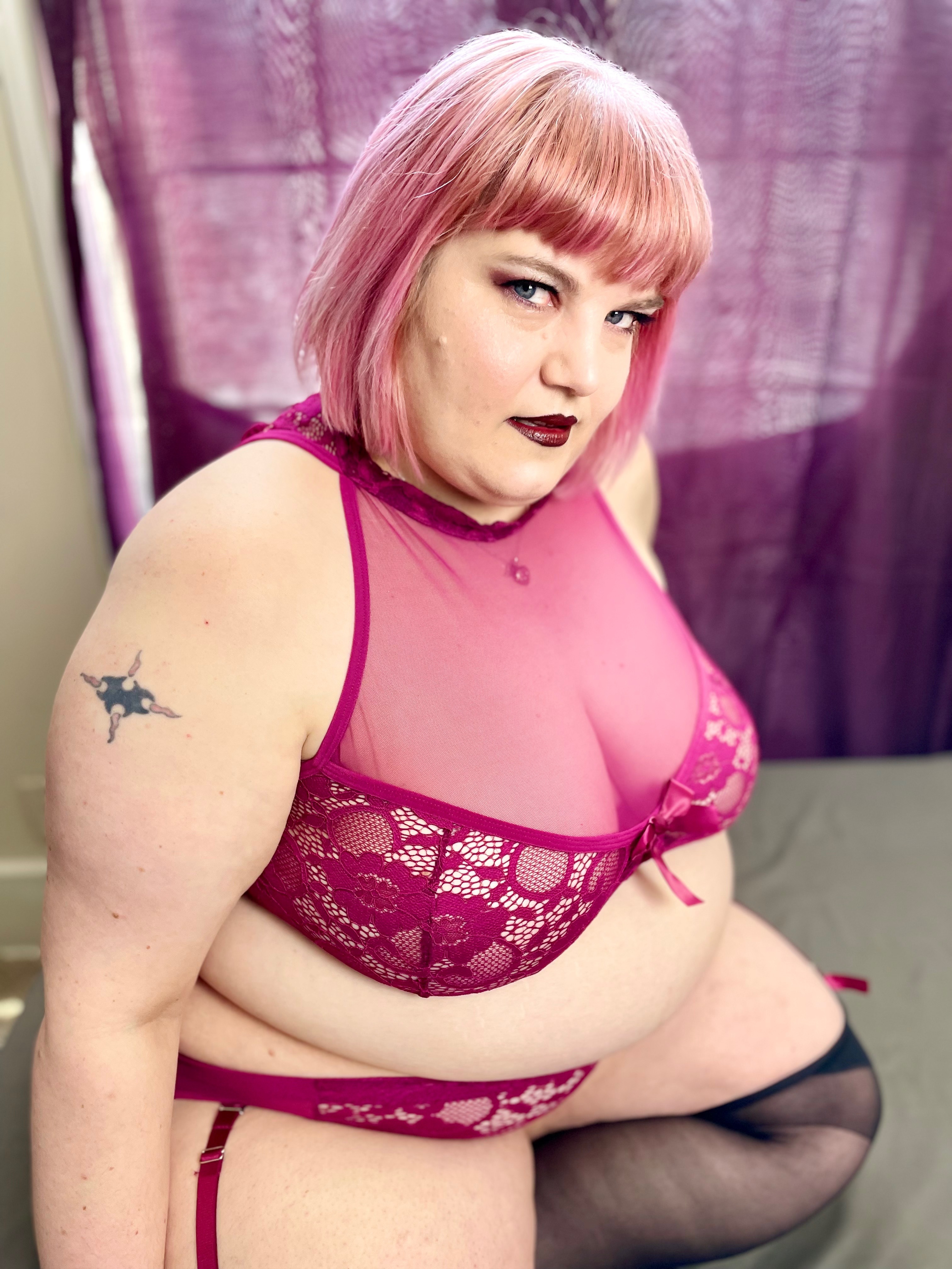 CurvyScarlette-free profile