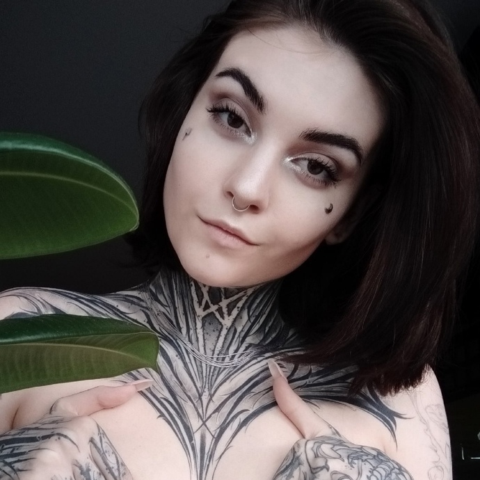 TattooGirl profile