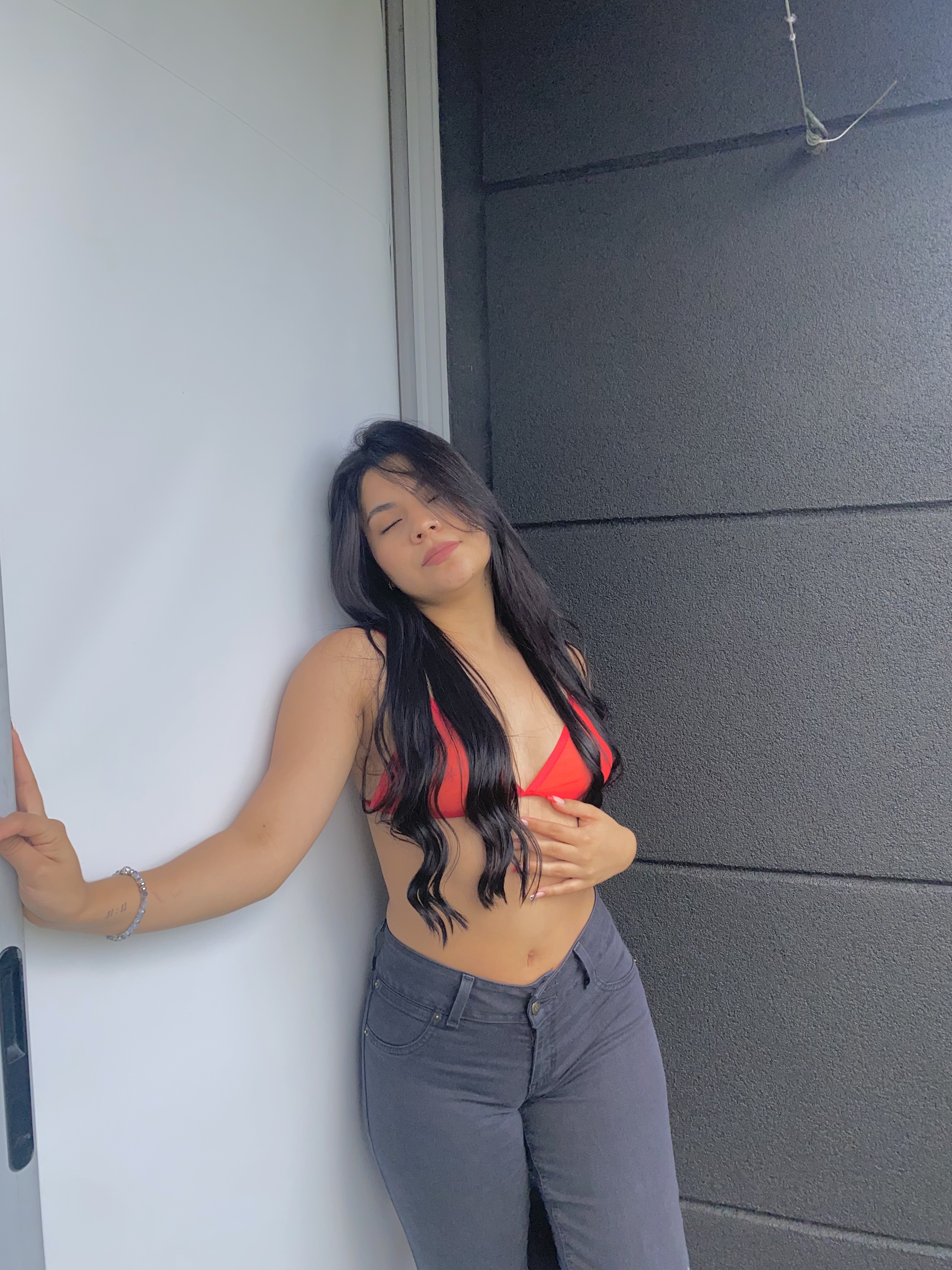 lauravalentina_12 profile