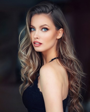 Aneta profile