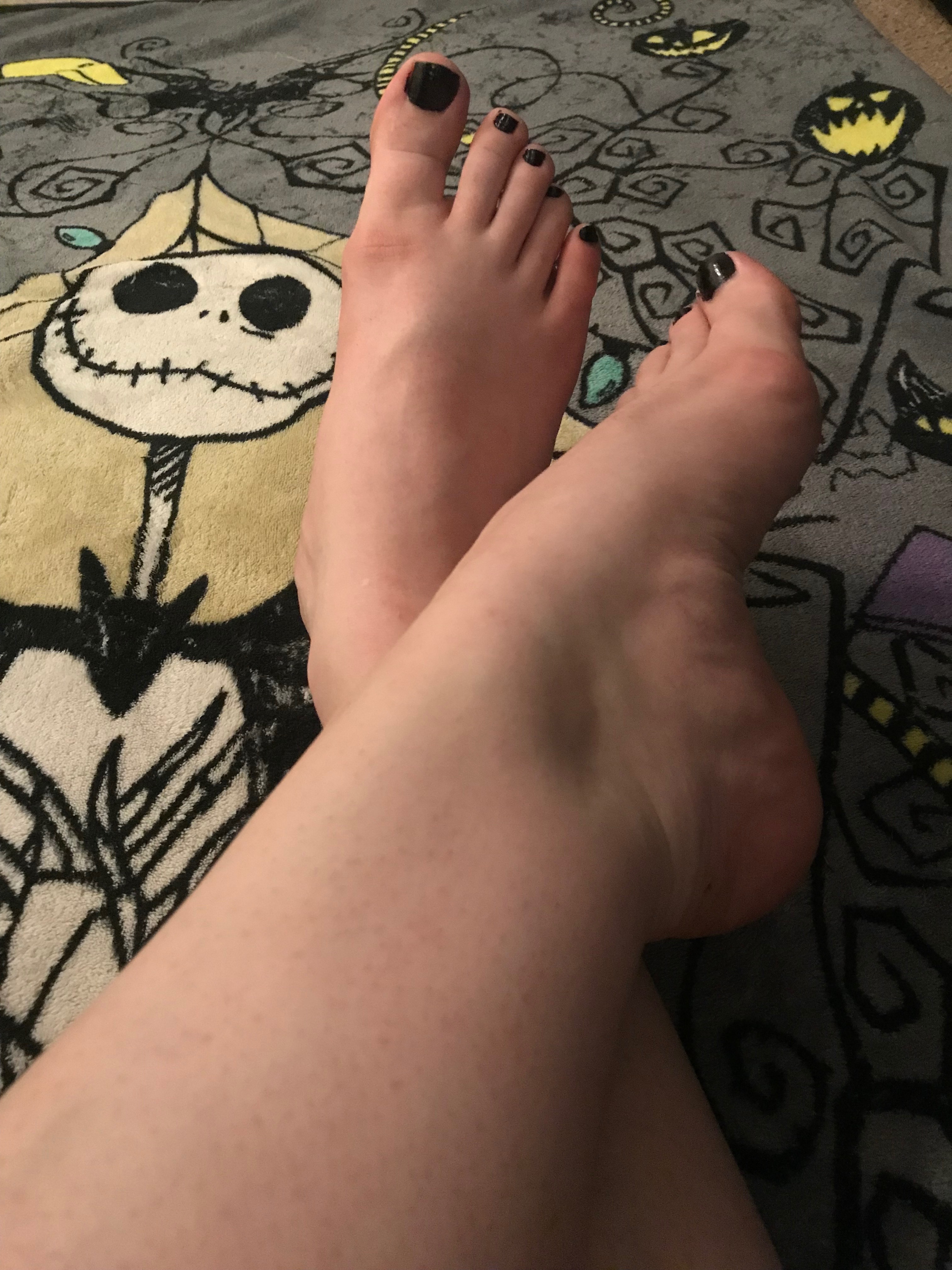 Halloweenbabefeet profile