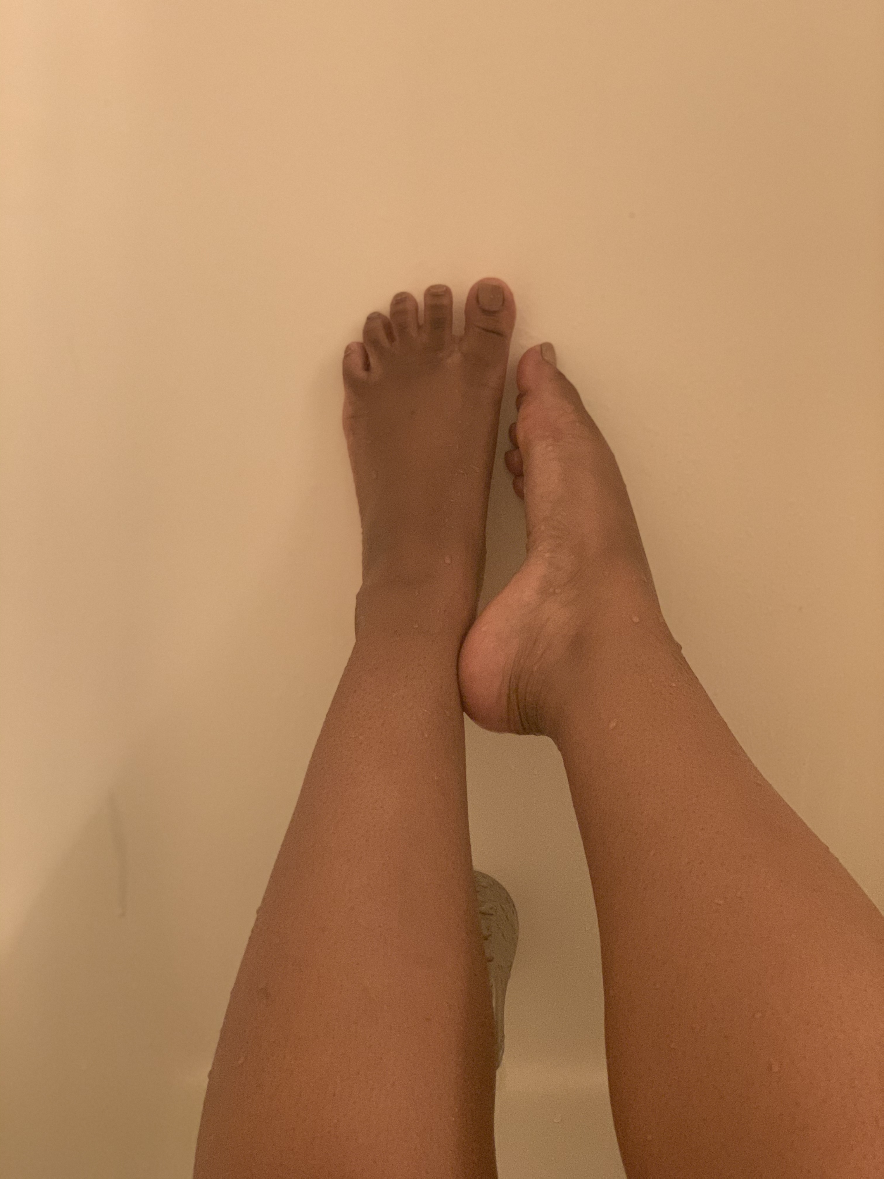 LickMyFeet13 profile