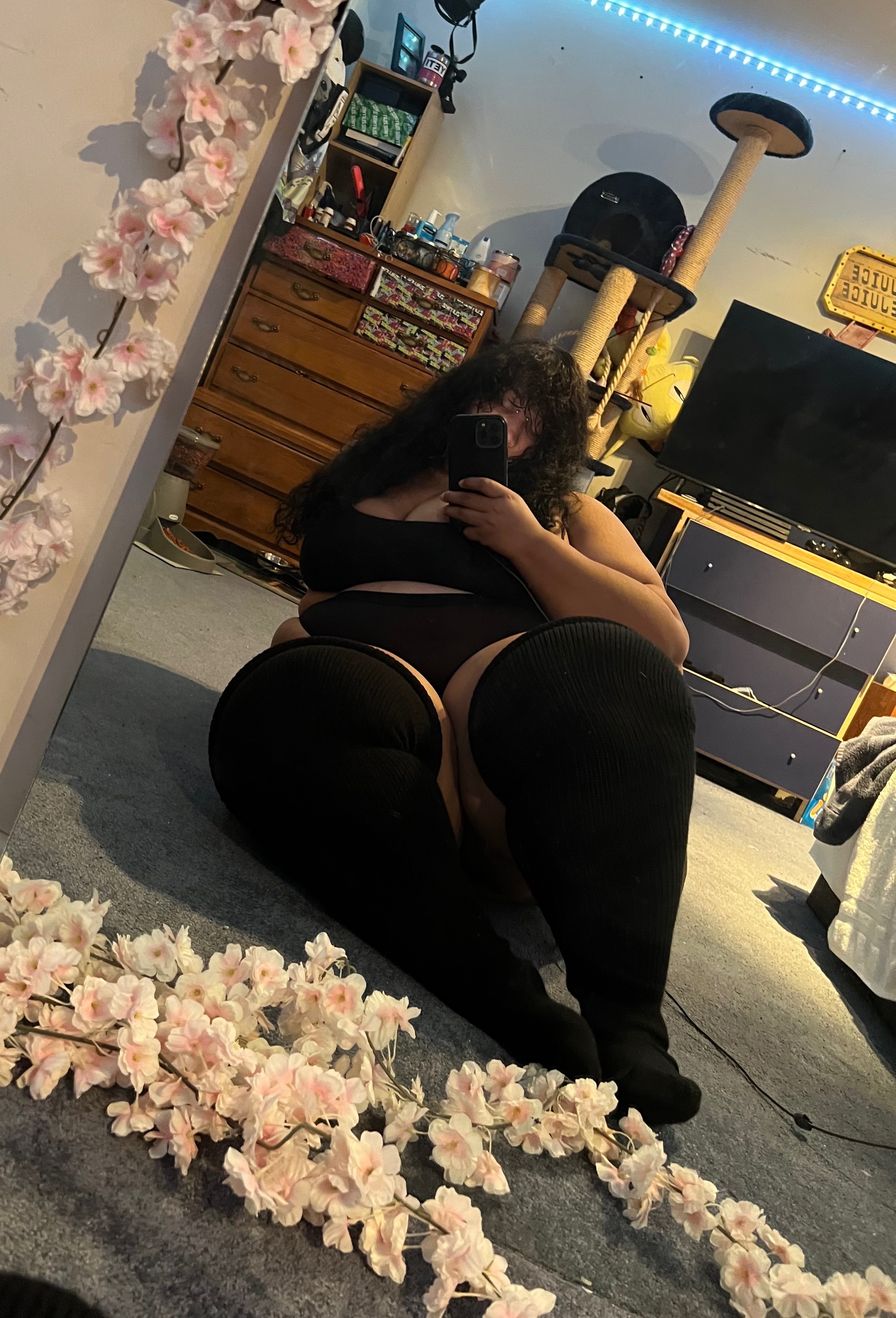 thiccflixx profile