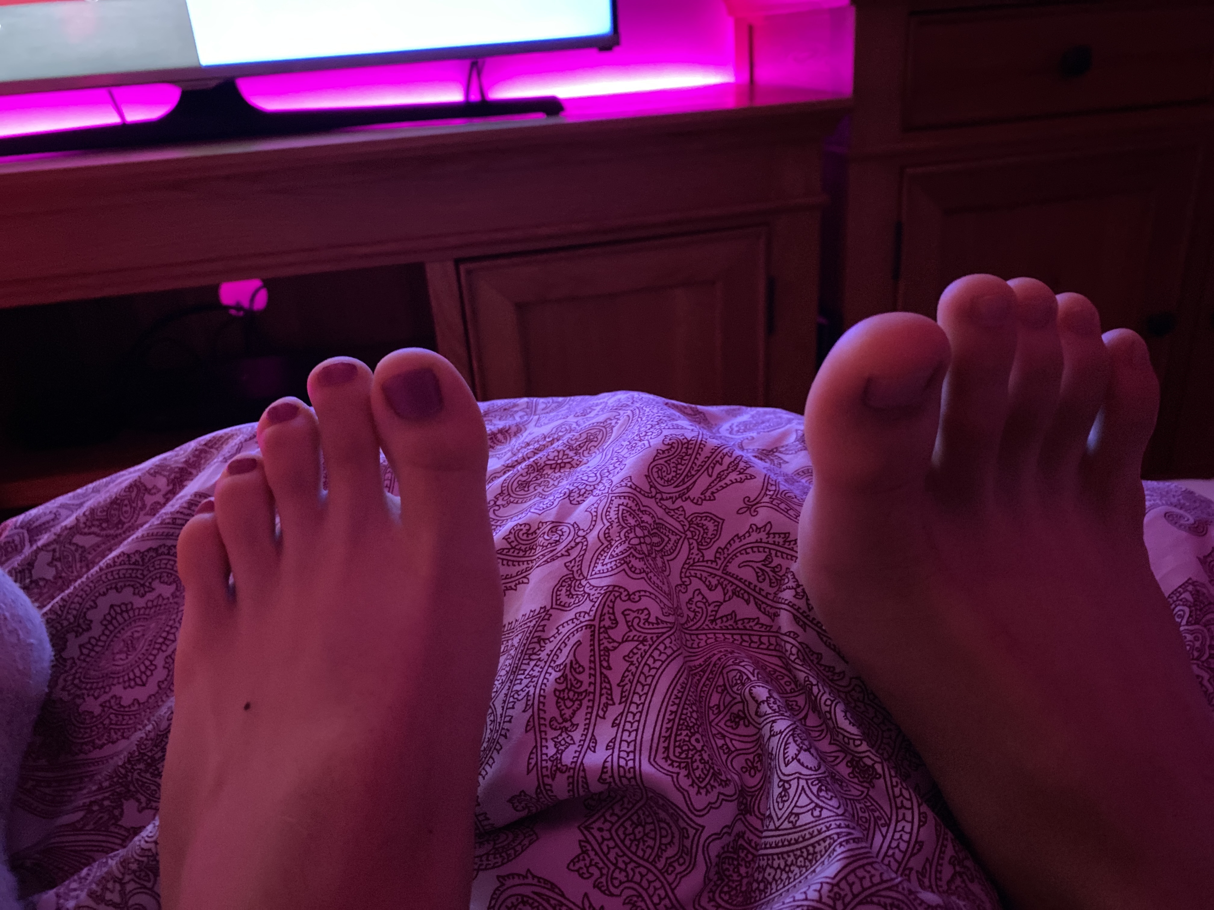 feetpics214 thumbnail