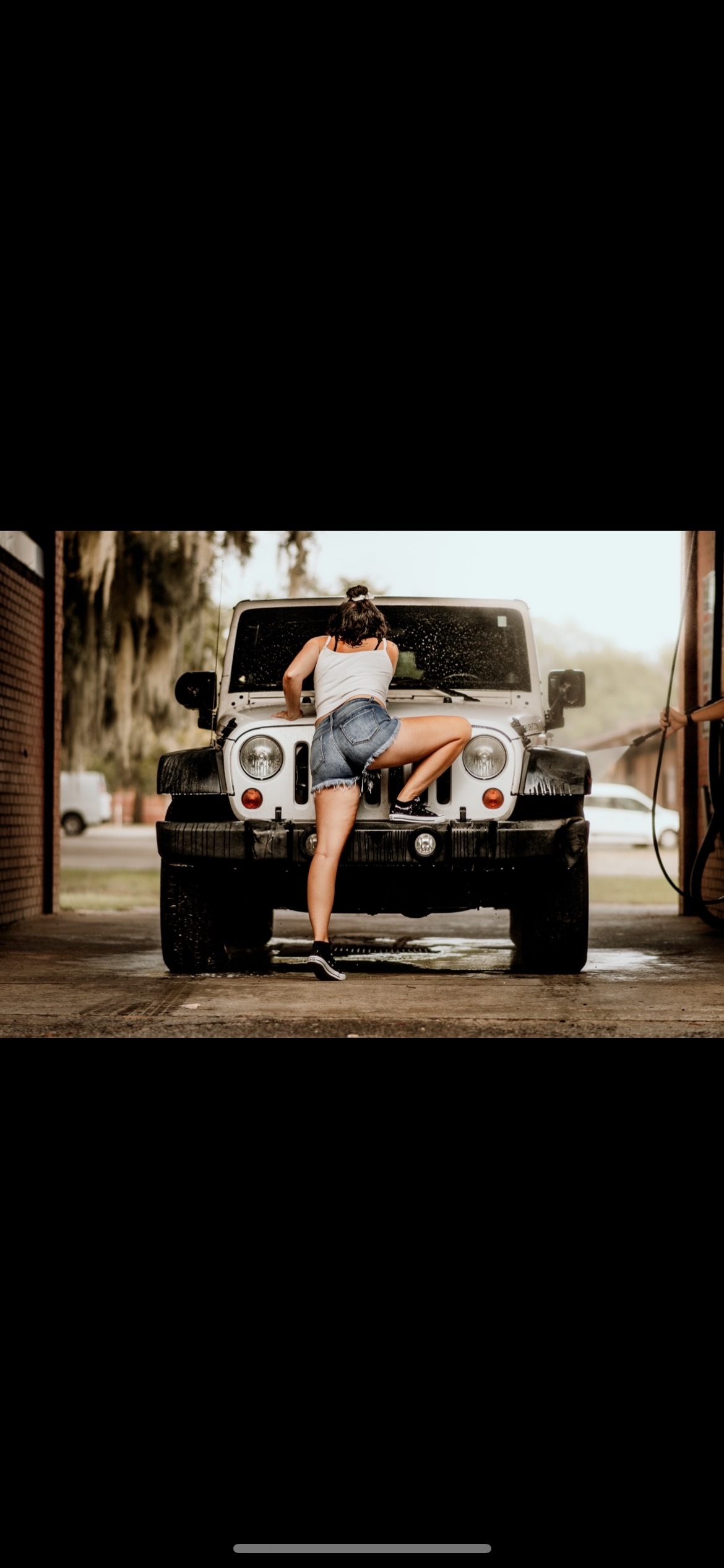 tattedgirlsdrivejeeps thumbnail