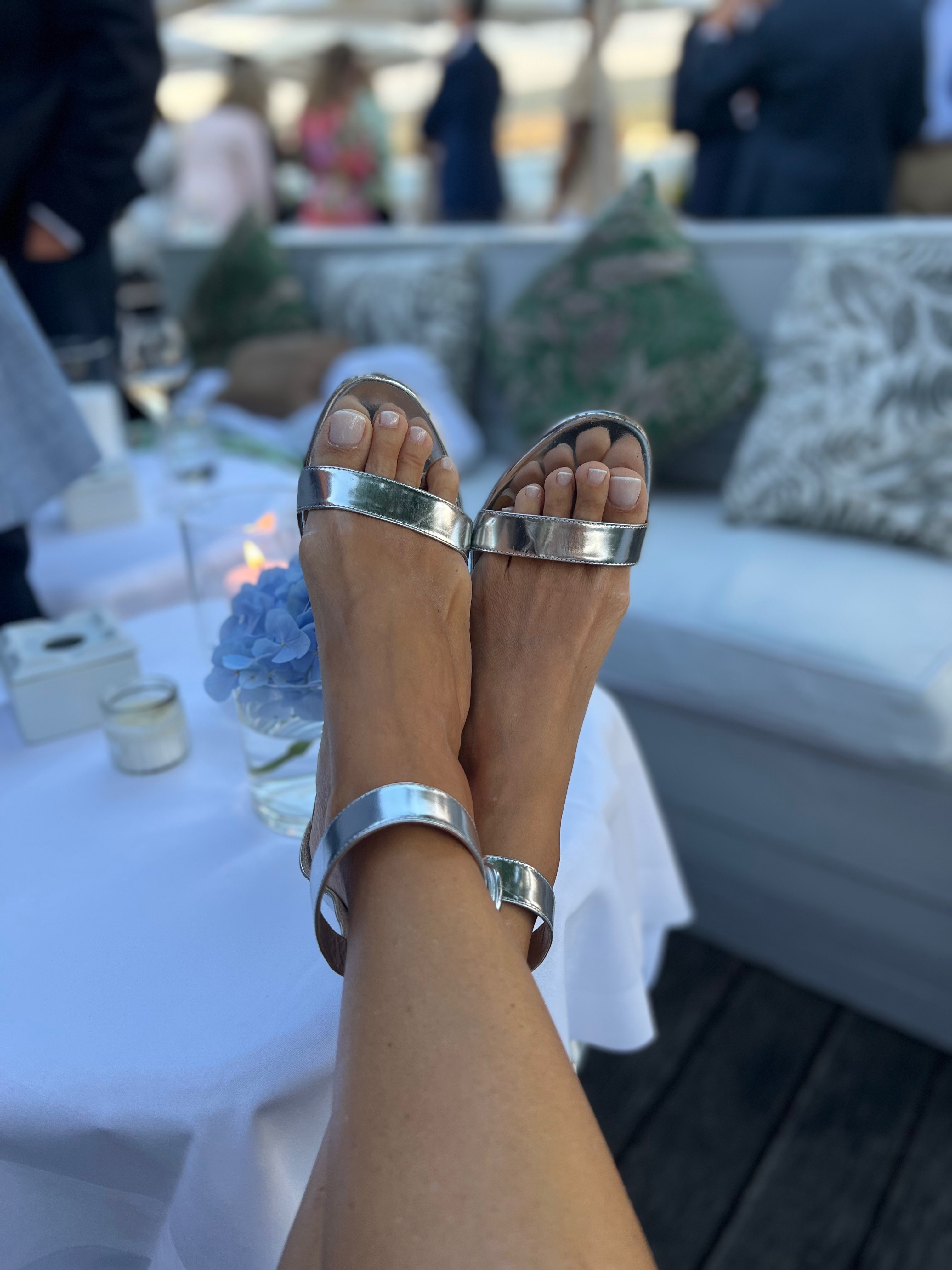 feetcoded - luxury feet profile