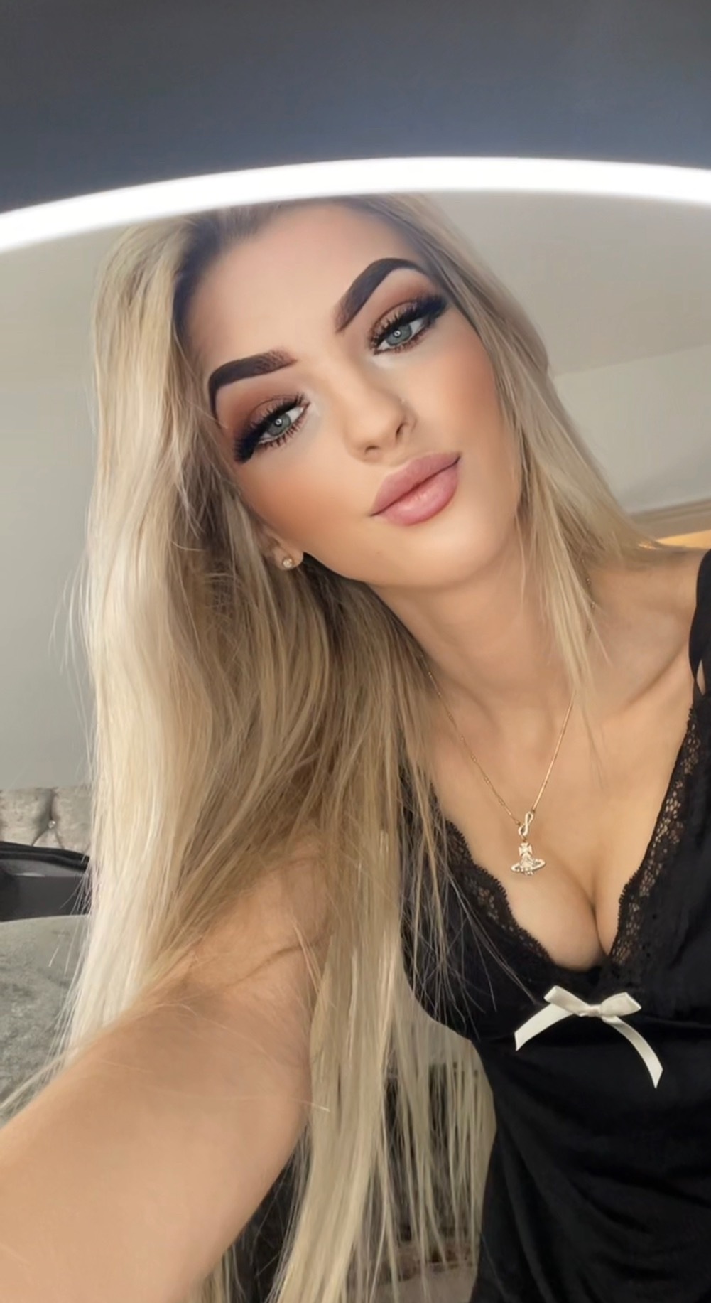 blondieeee69x profile