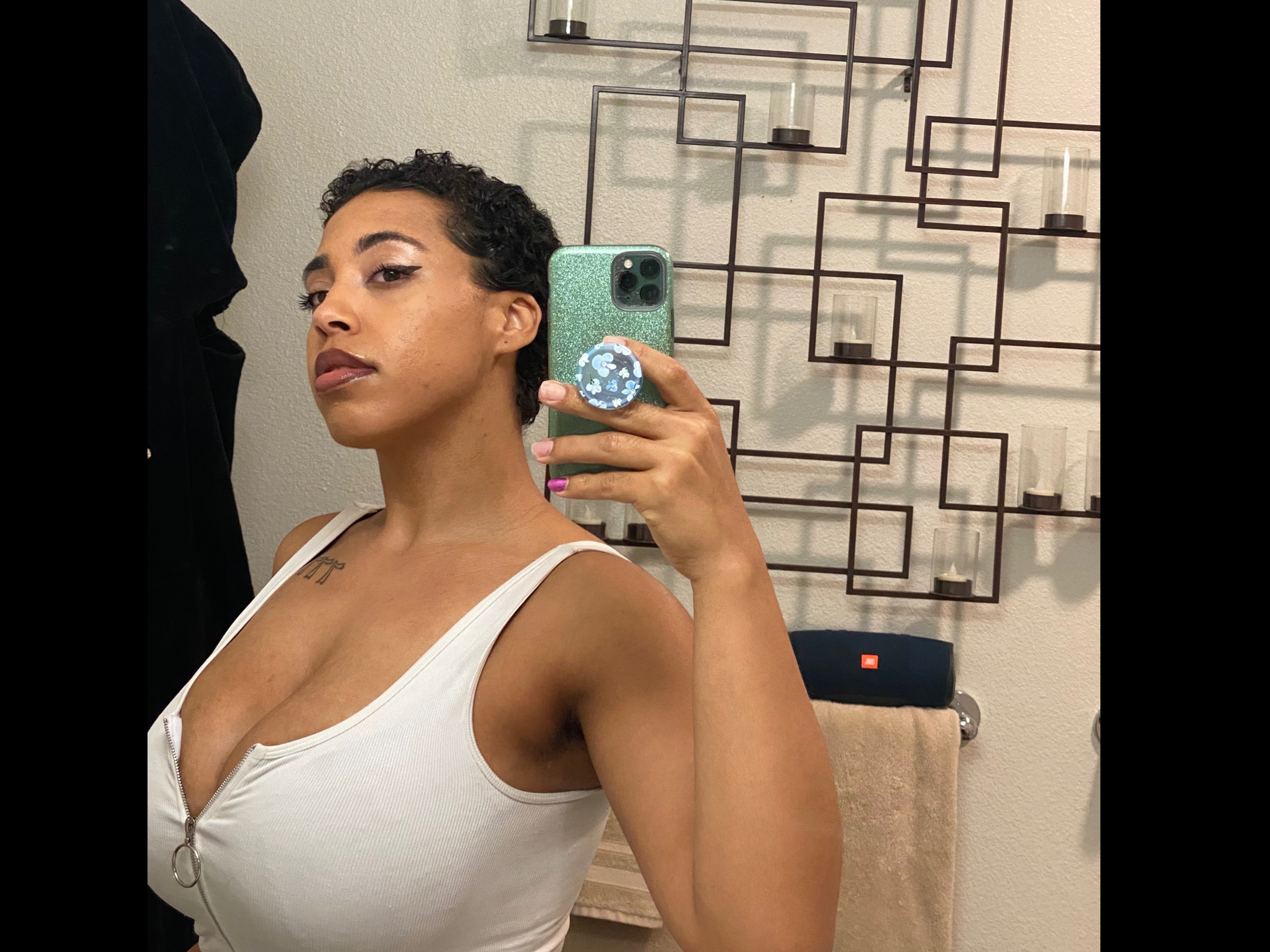 MONSTRESS69 profile