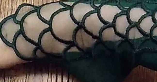 foot.with.the.spider.tattoo thumbnail