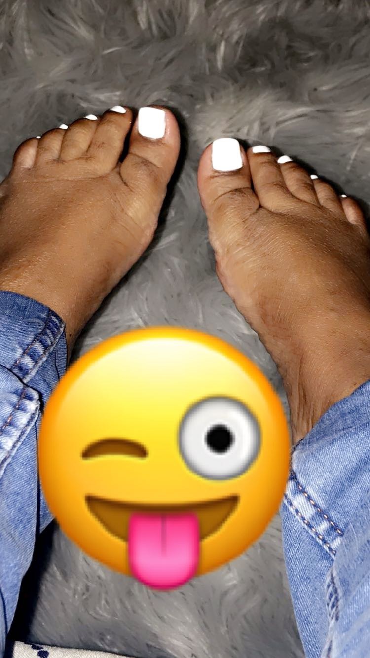 femininefeet21 thumbnail